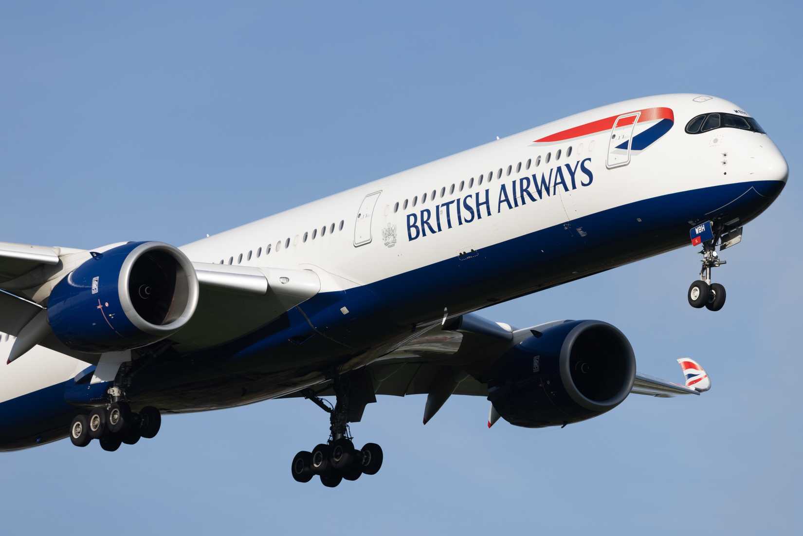 British Airways Airbus A350-1000 landing at LHR