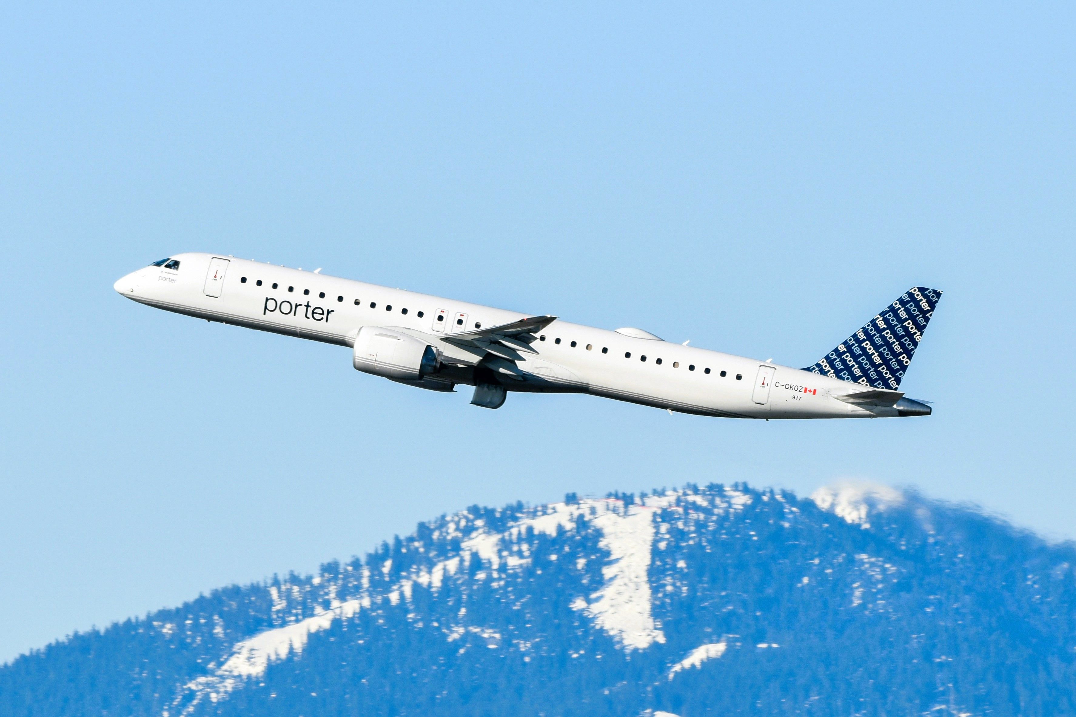 32,000 Seats Gone: Porter Airlines Exits San Diego & Scraps Montreal-Las Vegas Plans