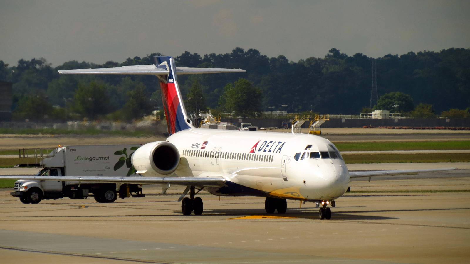 Delta Boeing 717200 Seating Chart & Cabin Layout