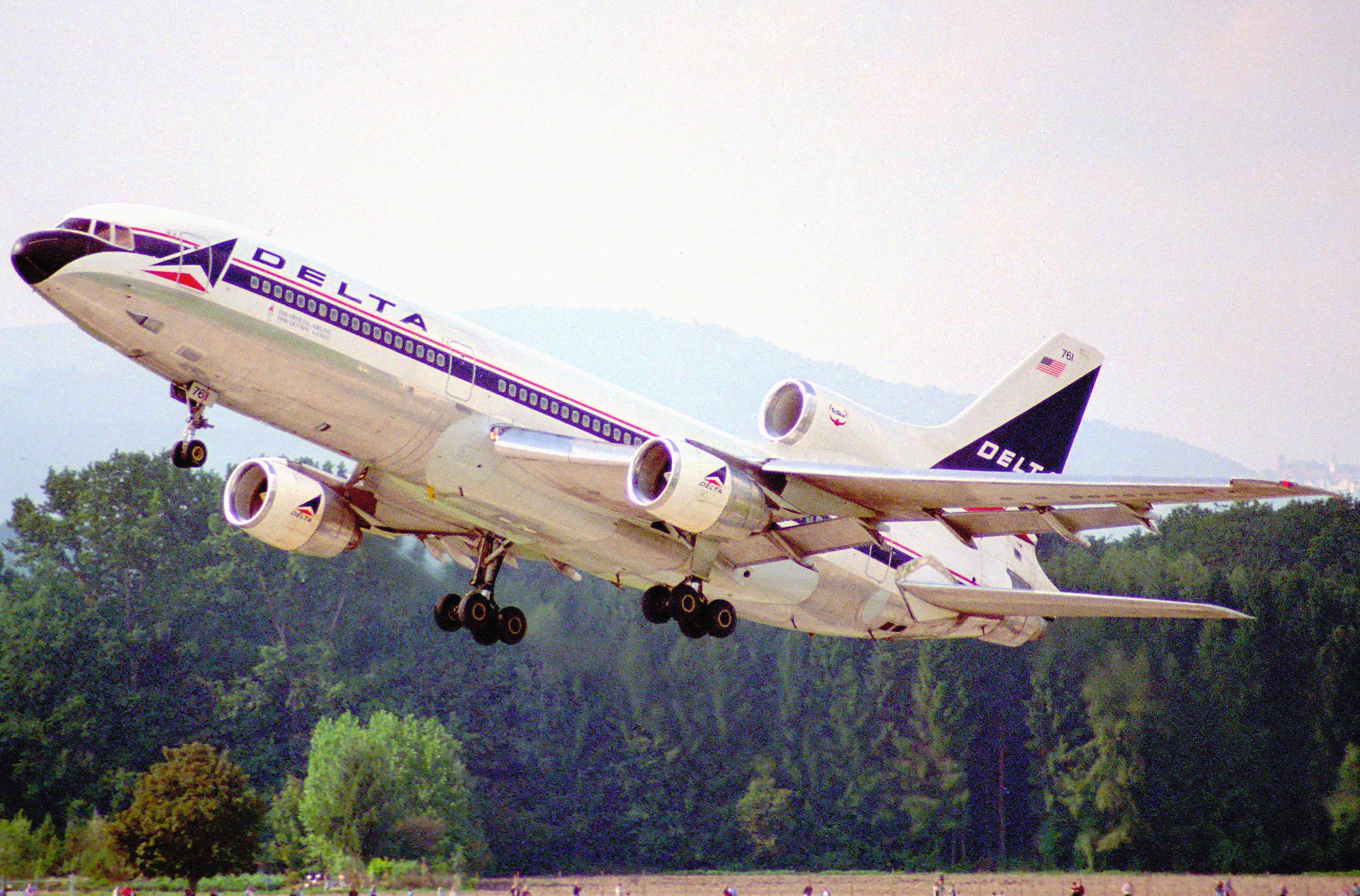 Is The Lockheed L-1011 Bigger Than The McDonnell Douglas MD-11?