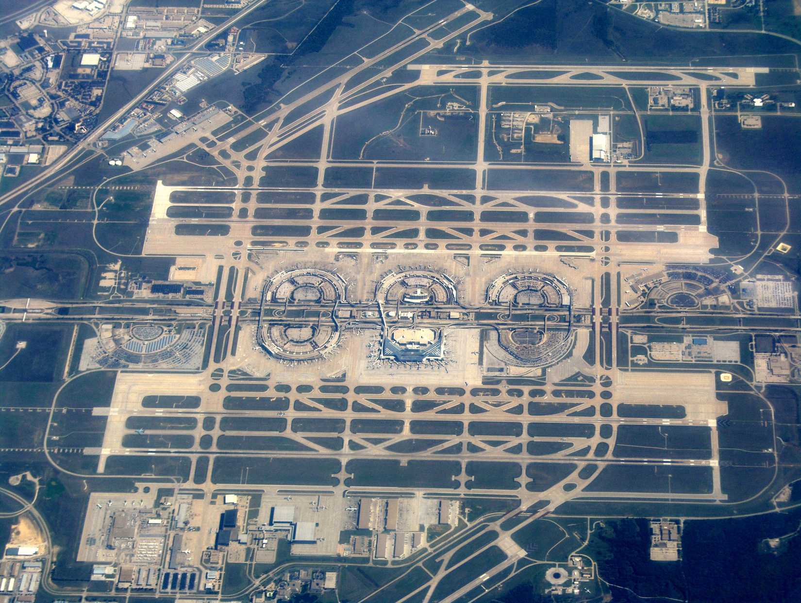 DFW Airport Overview