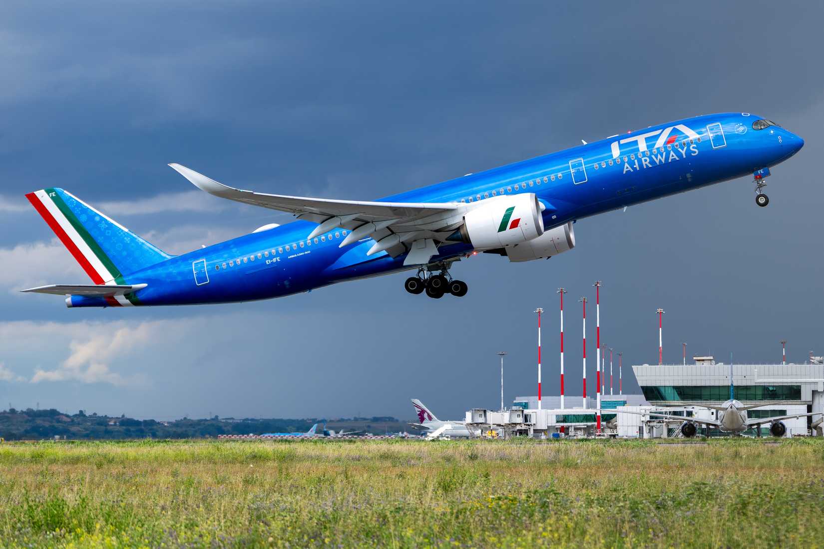 EI-IFE ITA Airways Airbus A350-941