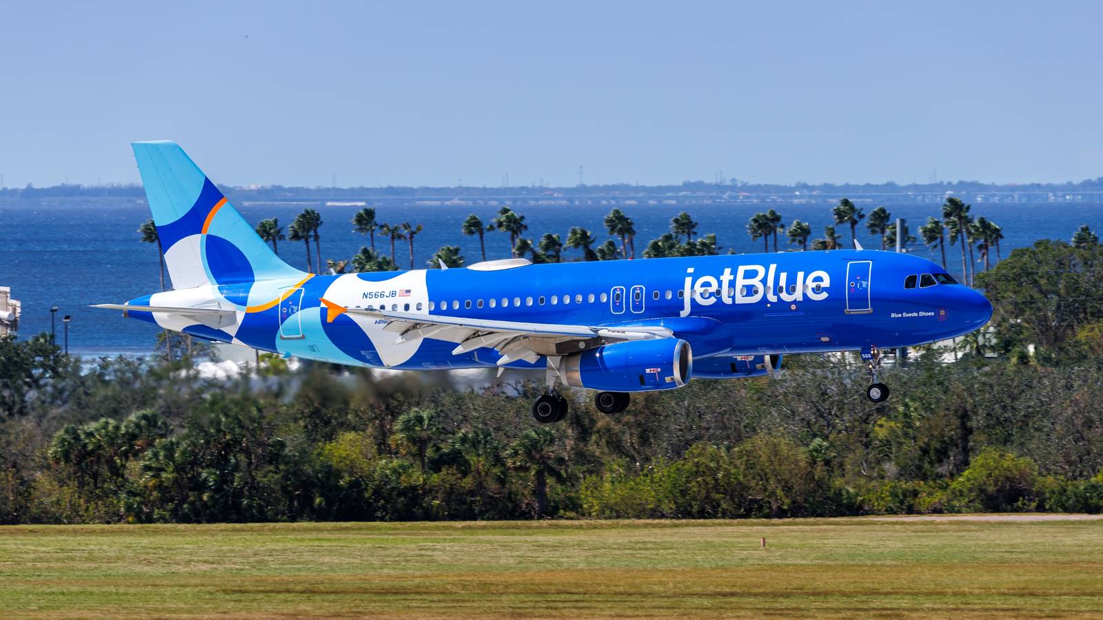 JetBlue Airbus A320 Lands Safely In Nassau After Battery Fire