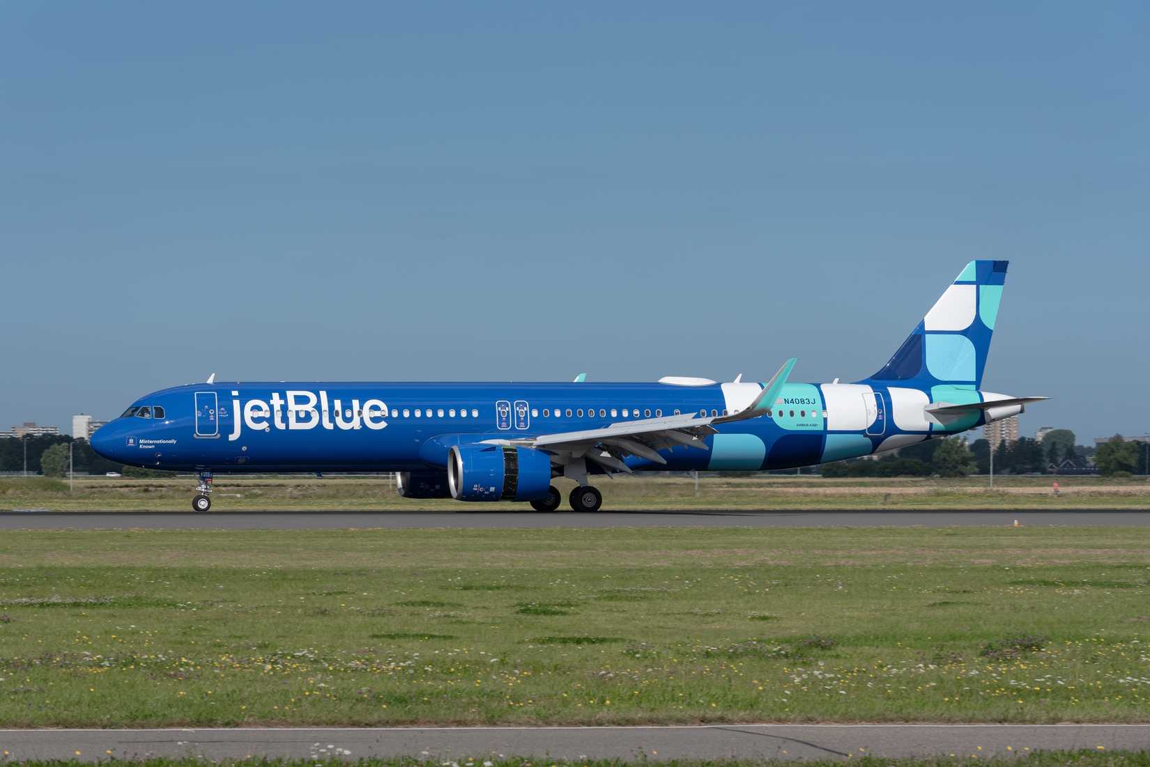 JetBlue Makes New York JFK To Amsterdam Flight Summer Seasonal jetblue-makes-new-york-jfk-to-amsterdam-flight-summer-seasonal