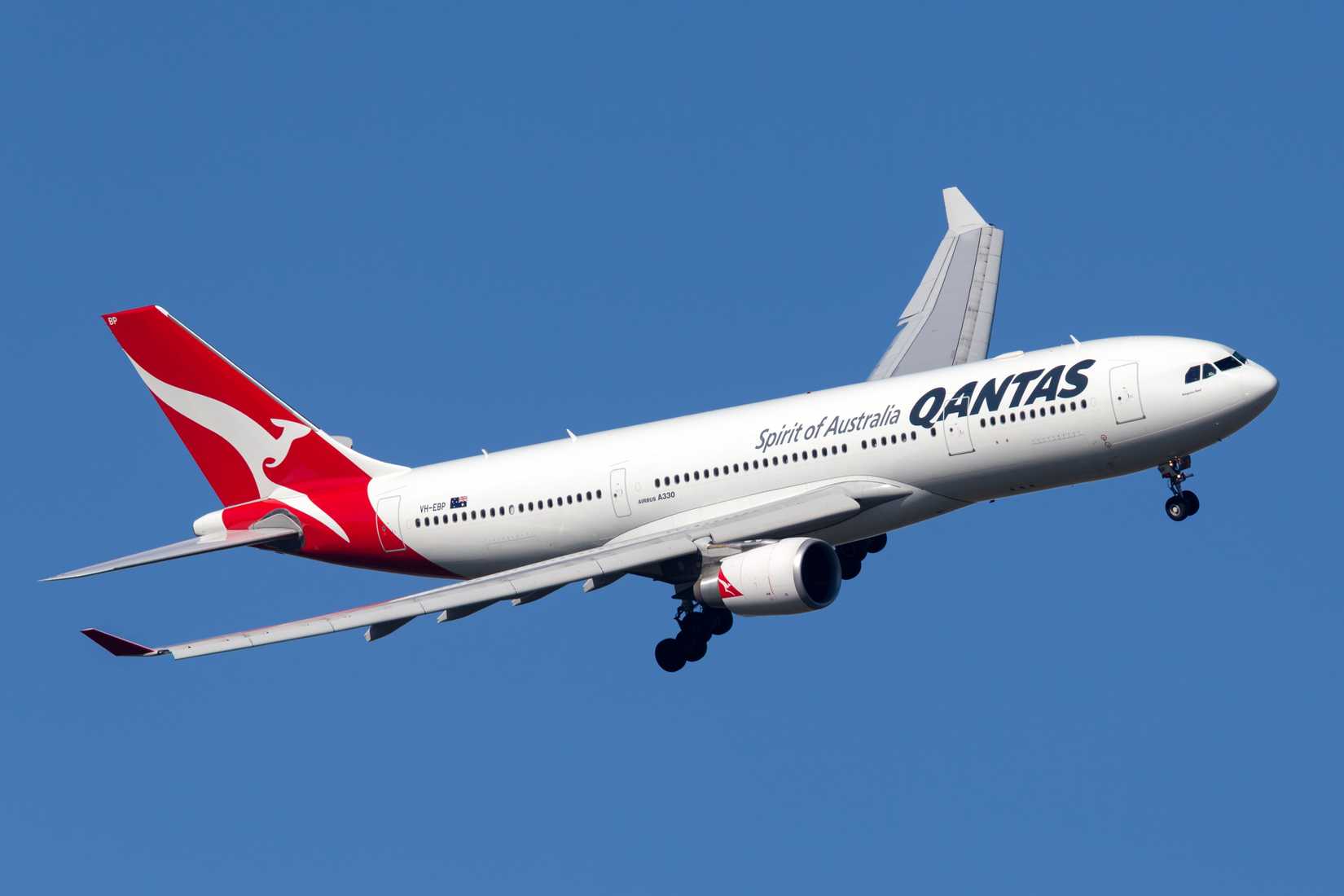 Qantas Airbus A330-200 departing MEL
