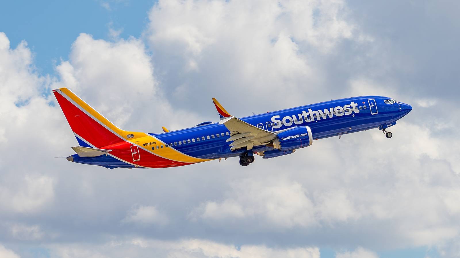 Southwest Airlines Grounds Boeing 737 MAX 8 After Lightning Strike Near Denver