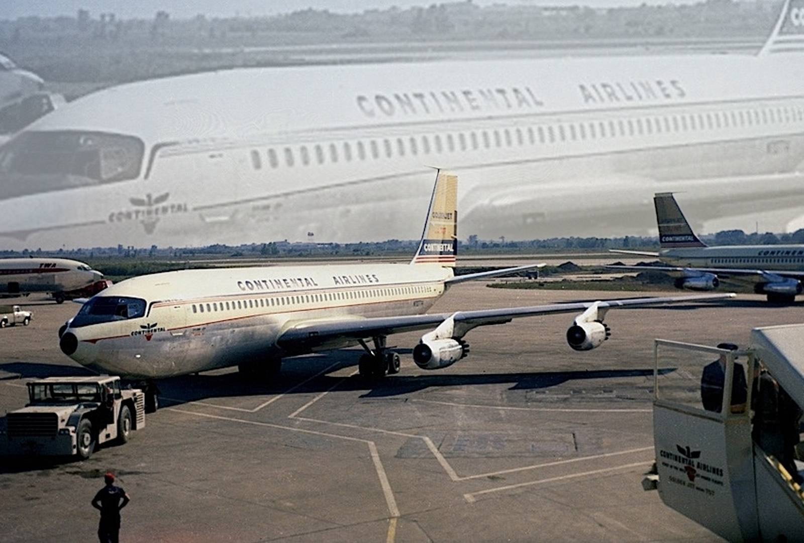 The Story Of Continental Airlines Flight 11, image size:1600x1080