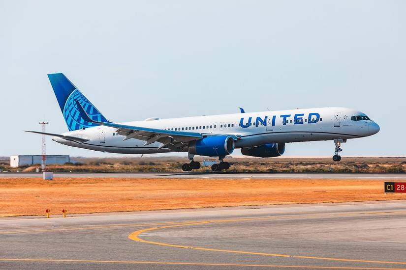United Airlines Boeing 757