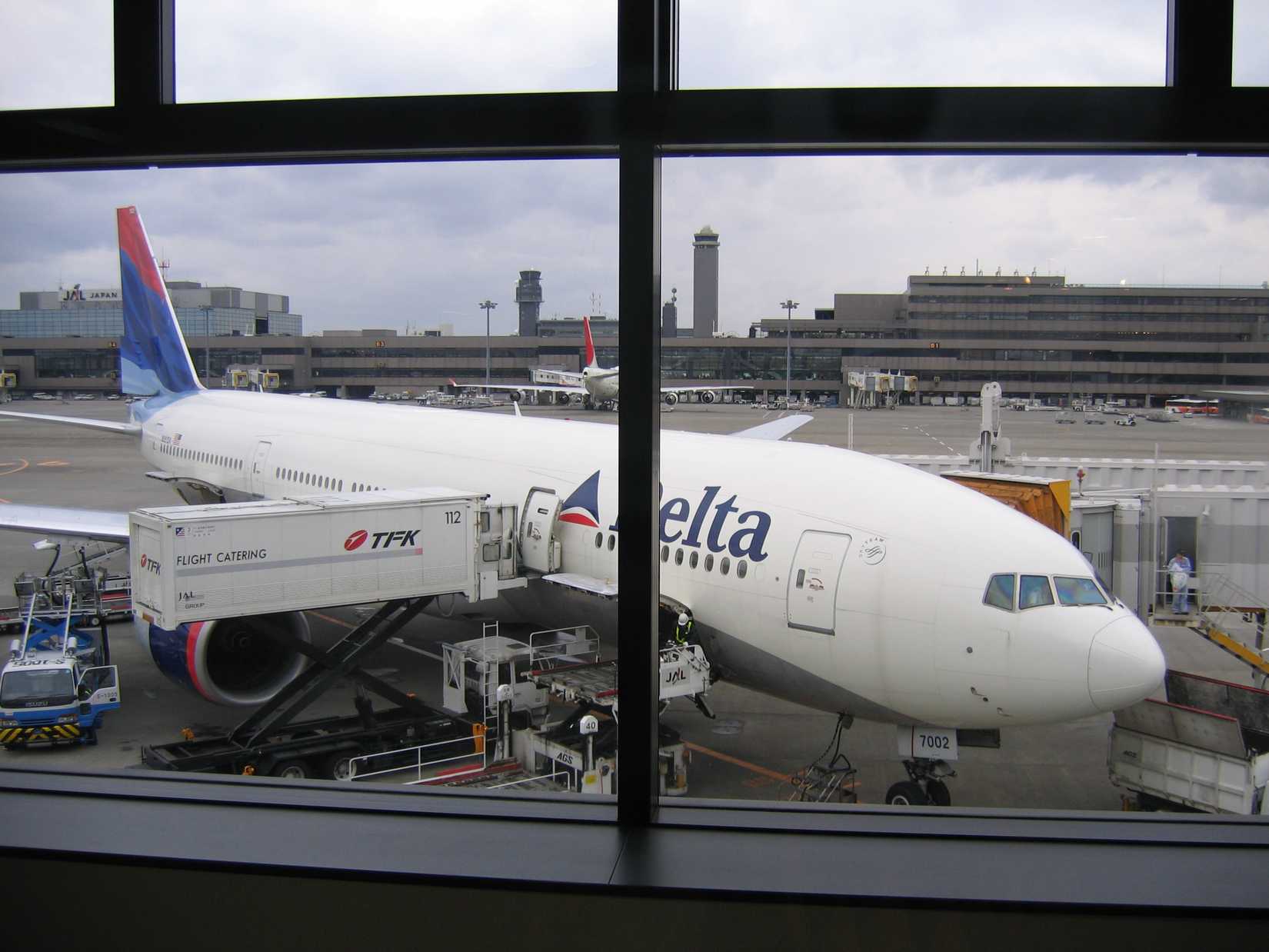 What Happened To Delta Air Lines' Tokyo Hub?