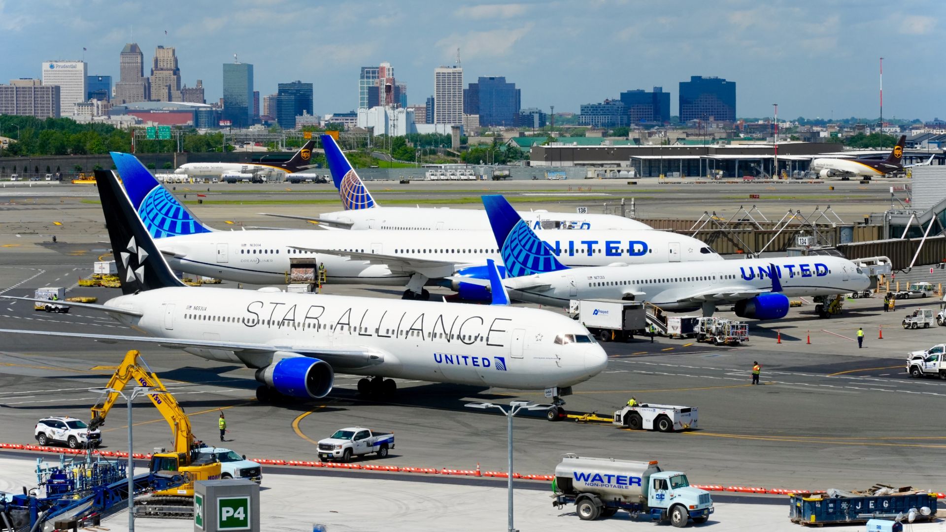 US Authorities Will Limit Newark Airport Flights For The Rest Of The Year