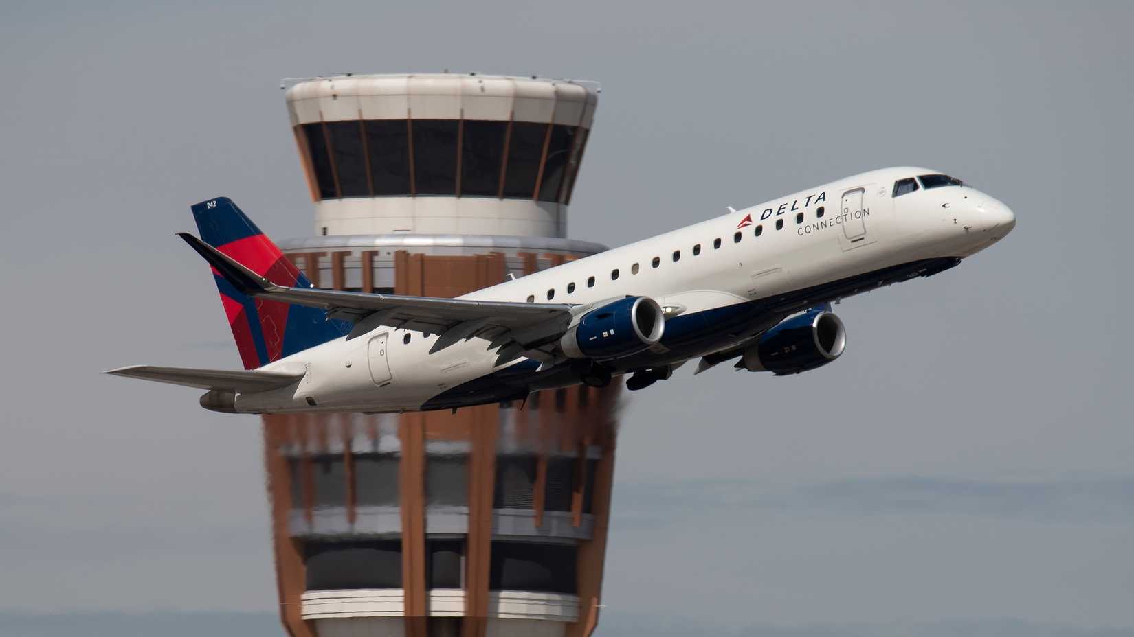 Delta Small Jet Delta Embraer E175 Seat Map: 76-Seat Layout & Amenities