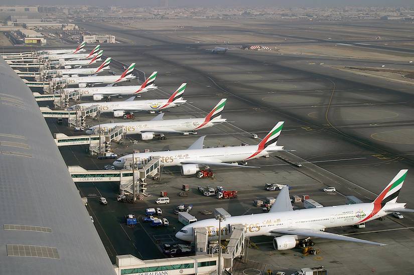 Emirates Boeing 777 fleet at Dubai International Airport by Wedelstaedt