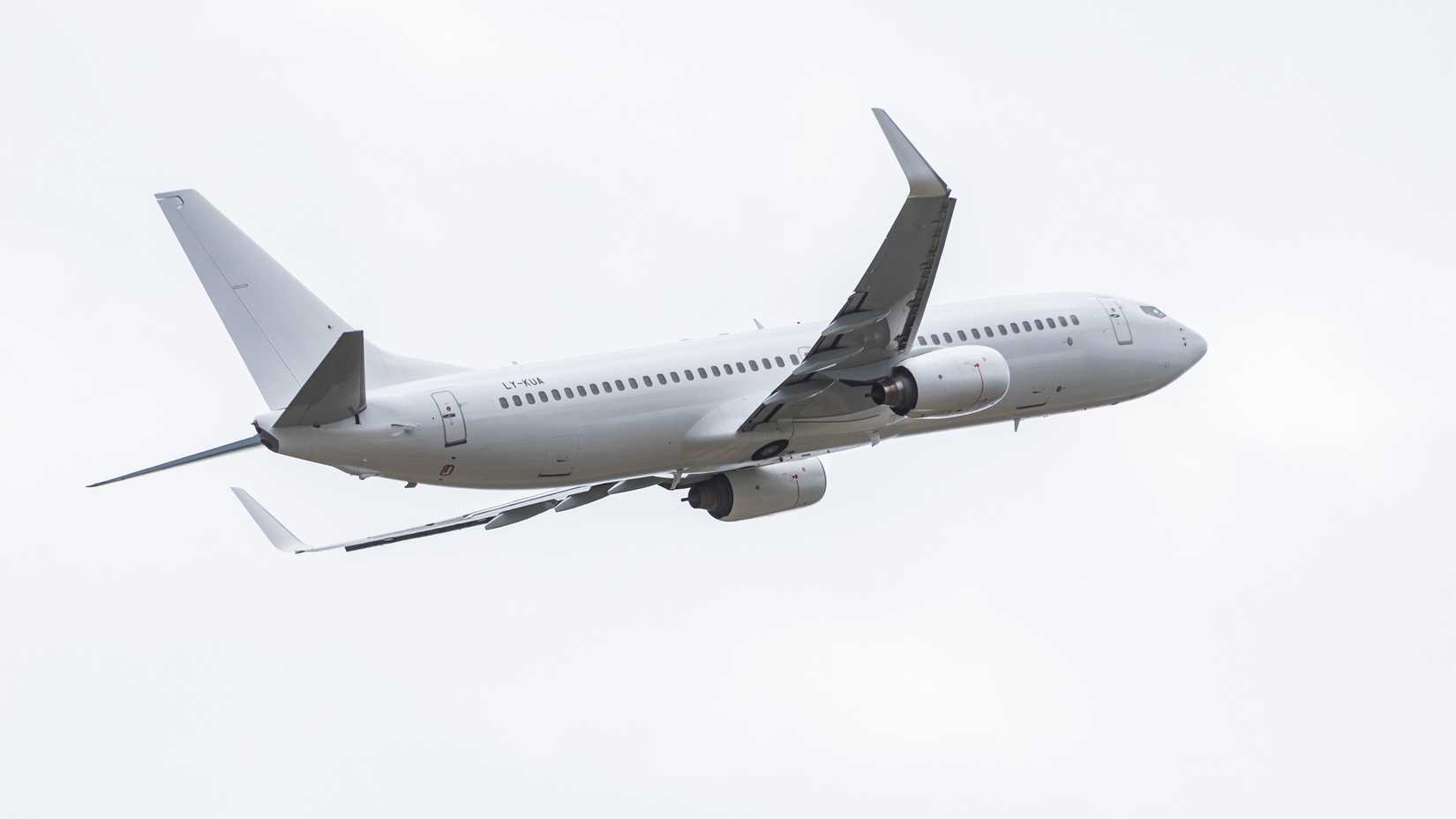 GetJet Airlines Boeing 737-800 departing RIX shutterstock_2341131979