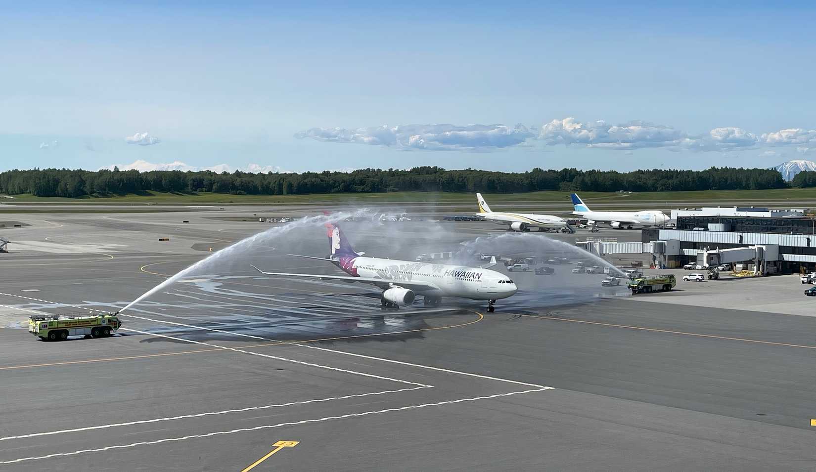 Hawaiian Airlines Airbus A330 ANC