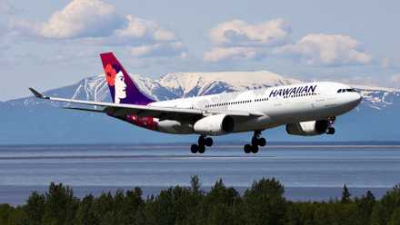 Hawaiian Airlines Airbus A330 final (1)
