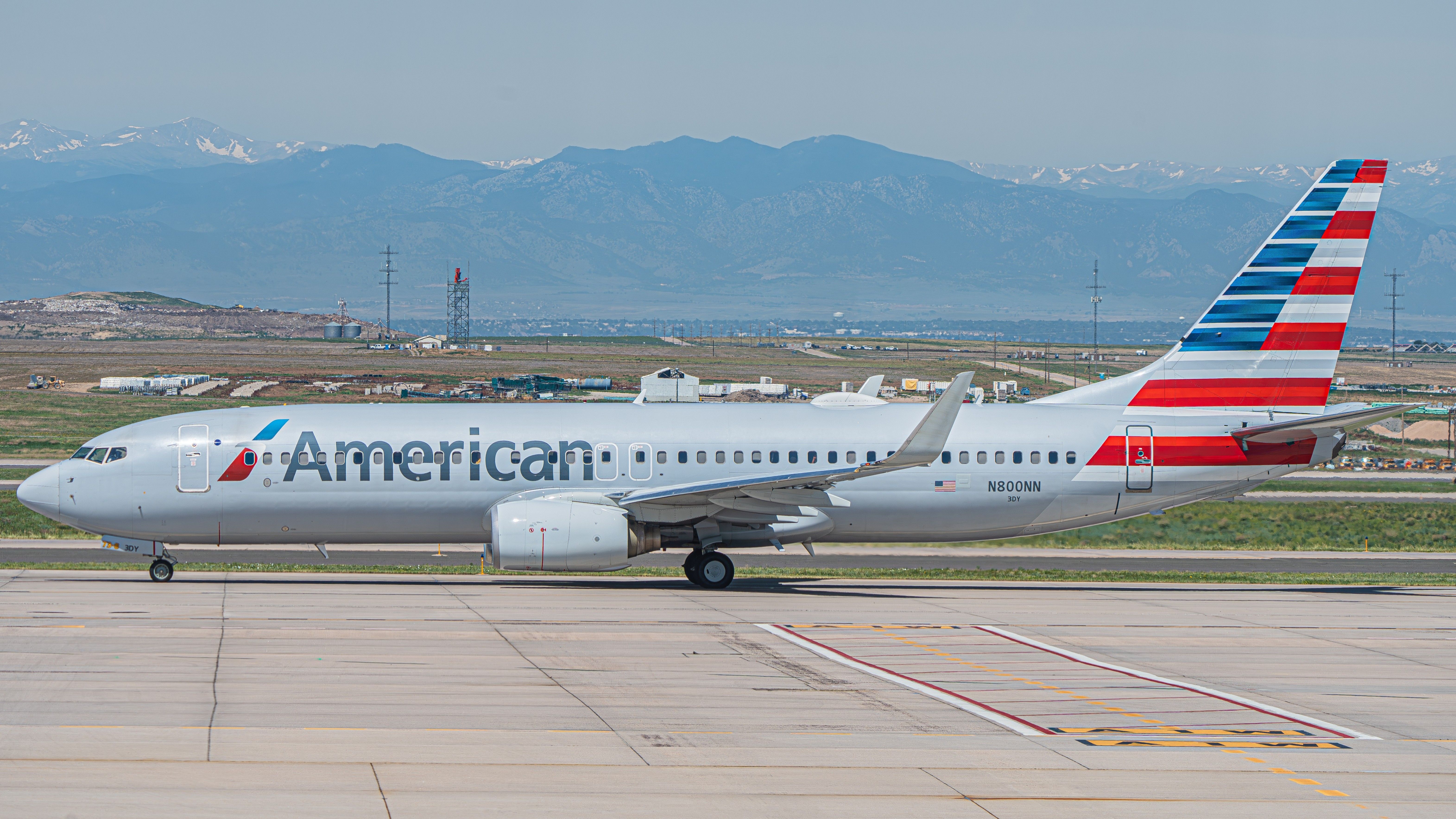 American Airlines Boeing 737 Diverts To Denver After Crew Shuts