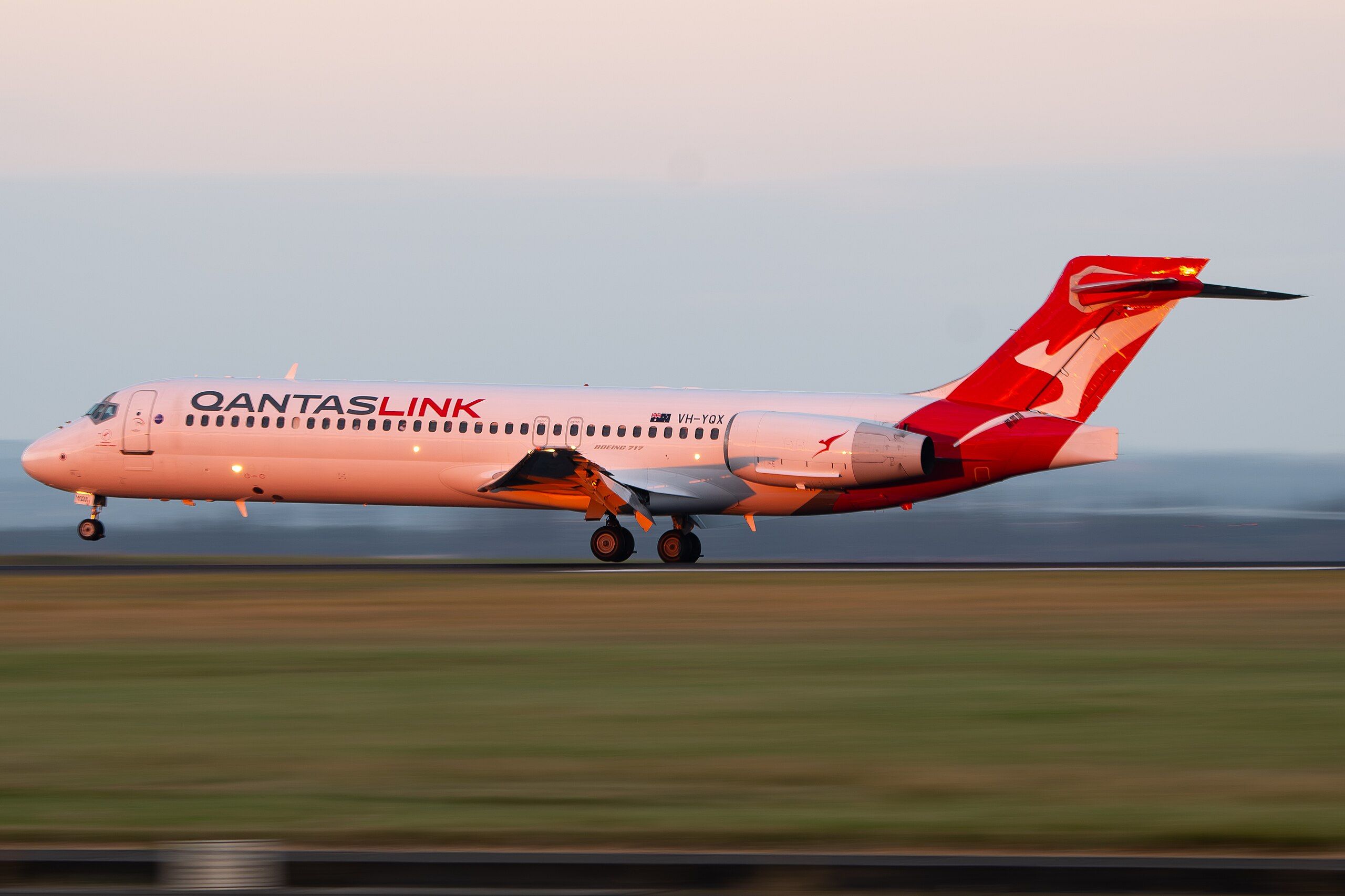 Why In The World Does Hawaiian Airlines Still Fly The Boeing 717?