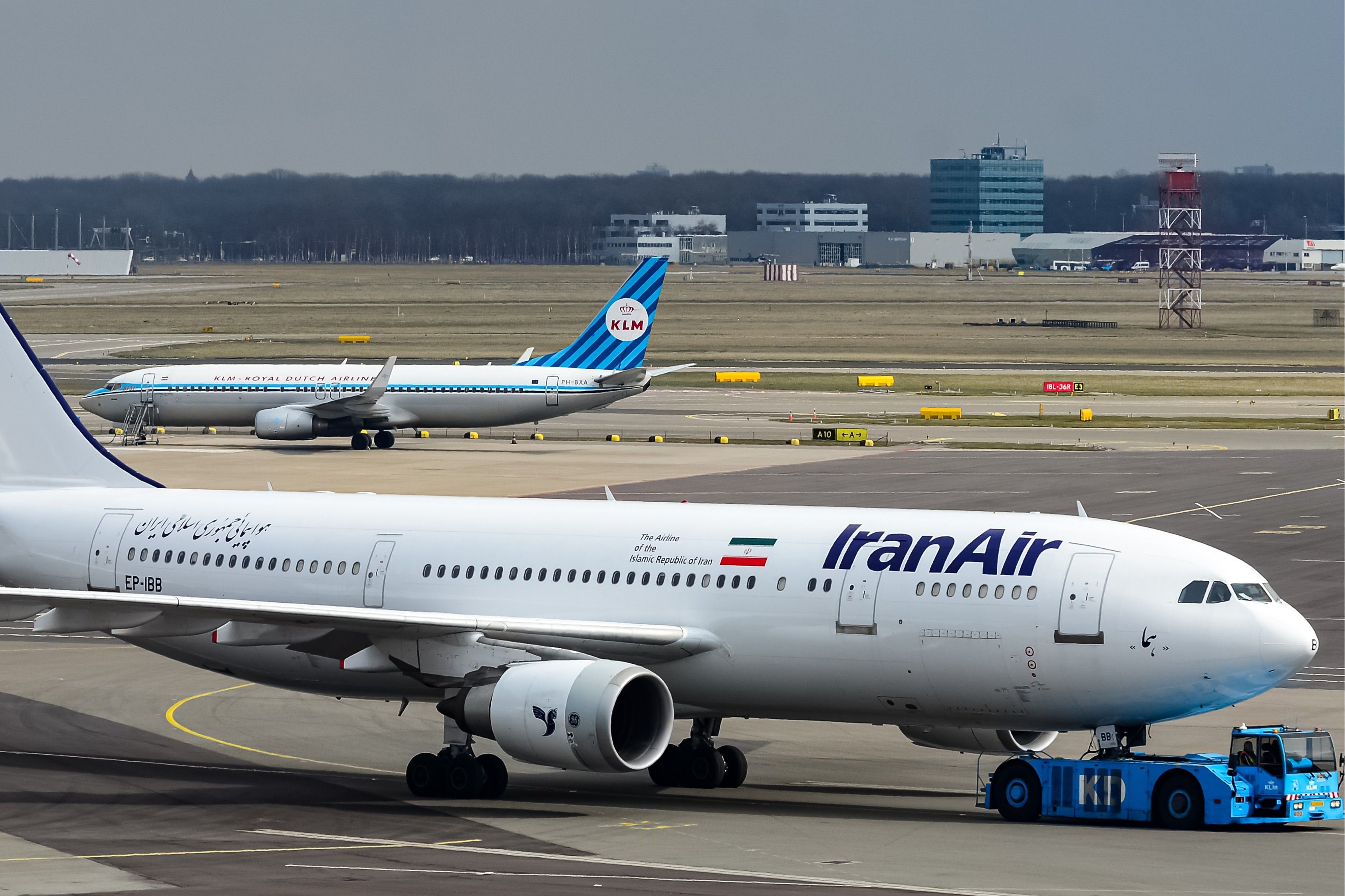Up To 40 Years Old: How Many Airbus A300s Does Iran Air Fly?