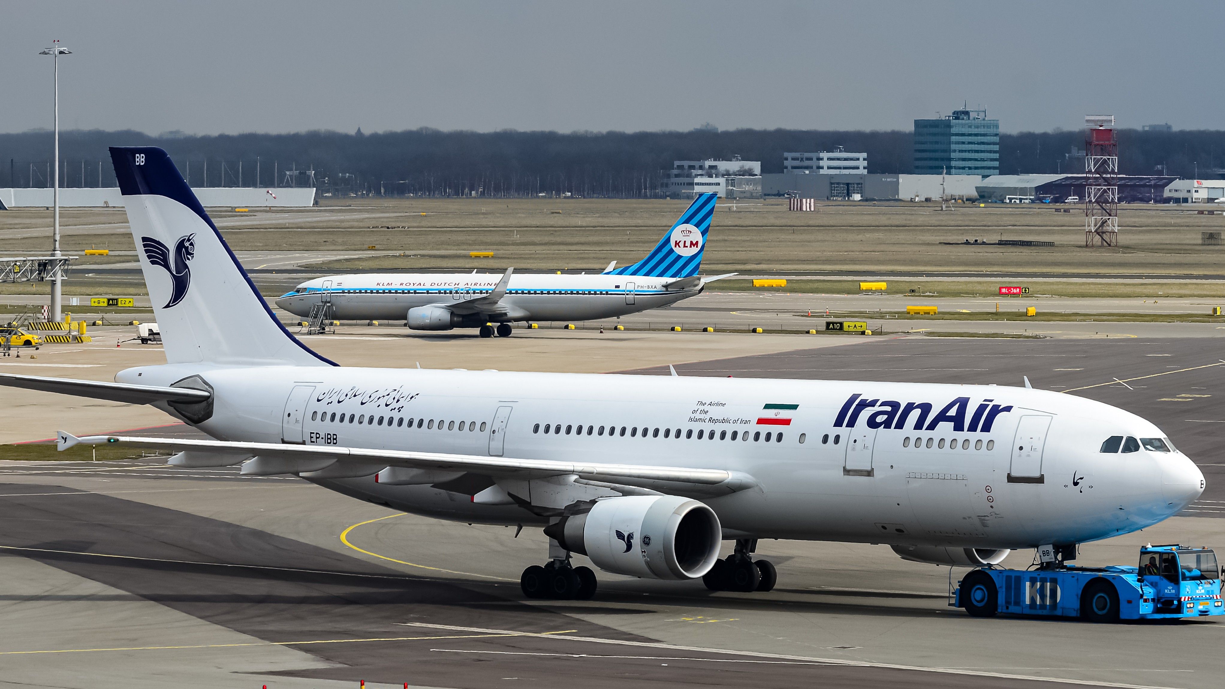 Up To 40 Years Old: How Many Airbus A300s Does Iran Air Fly?