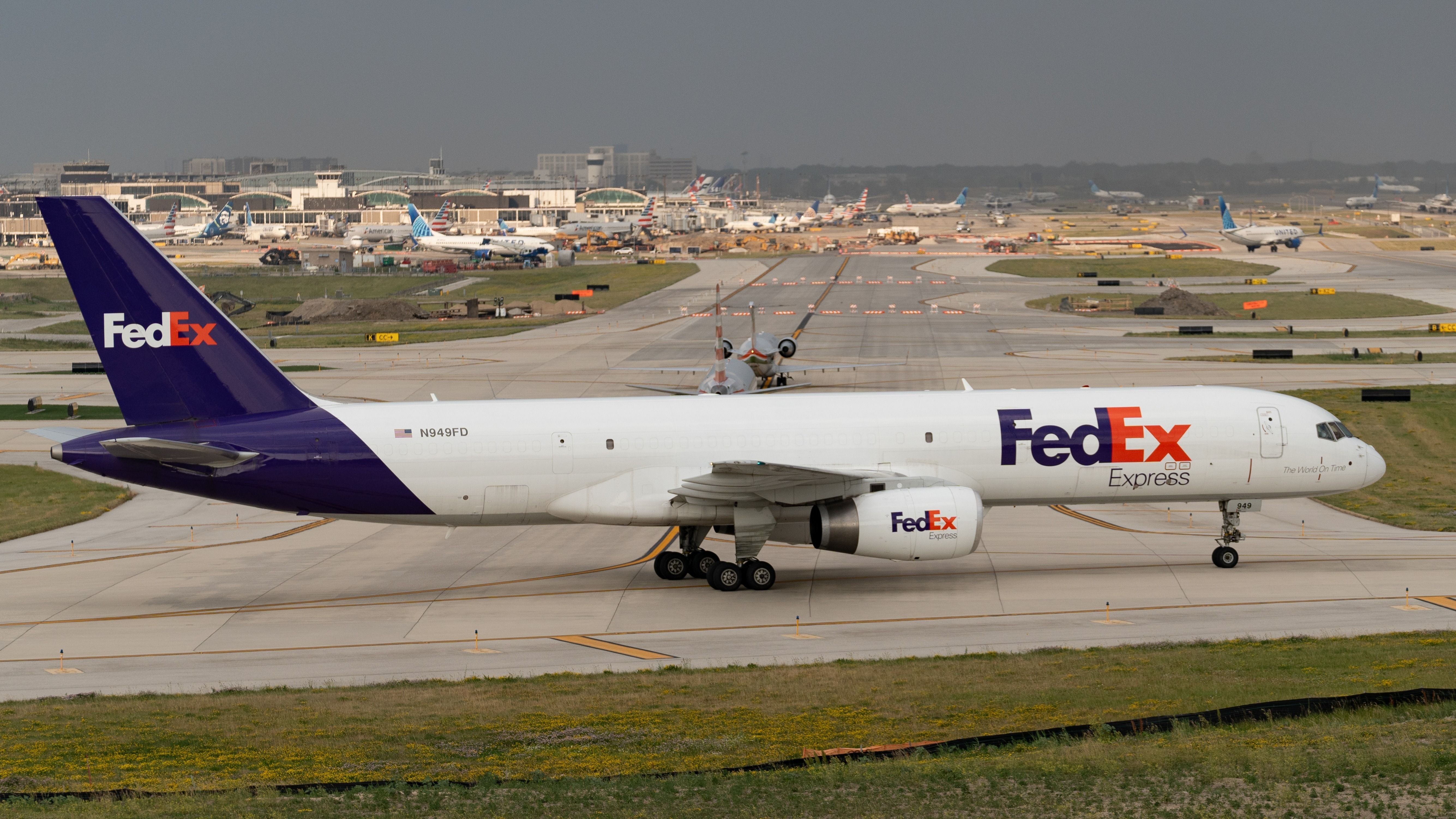 ぺ NTSB Deems Broken Wire Responsible For FedEx Boeing 757 Gear-Up