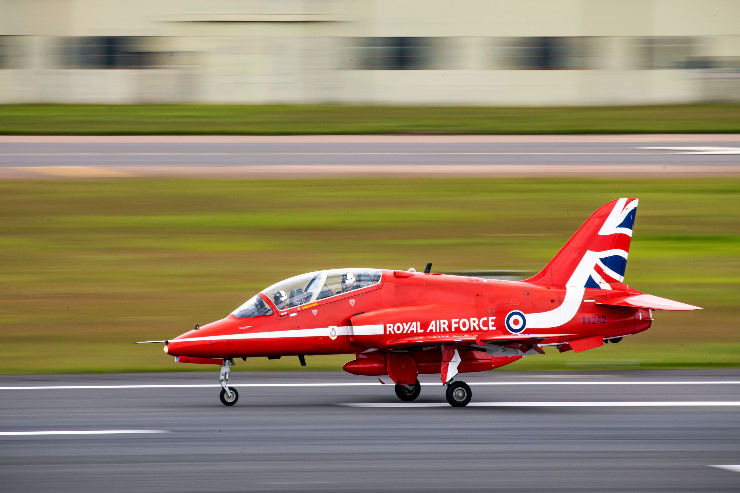 The UK Just Admitted It Can No Longer Build The Red Arrows' Next Jet