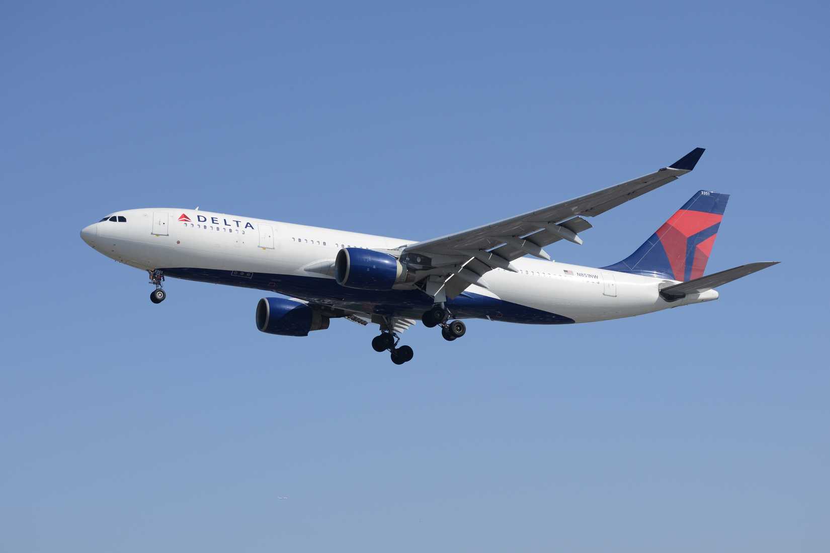 A330-200 Delta airlines MSN609 landing