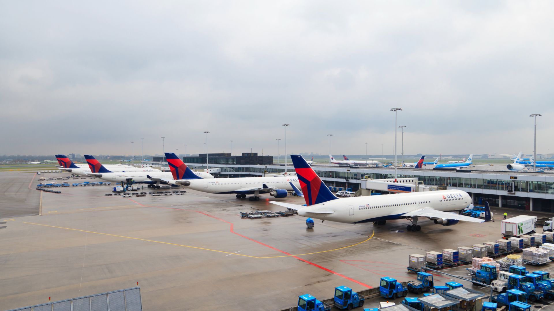US Threatens Retaliation Over Schiphol Flight Cap: What's At Stake For American Carriers?