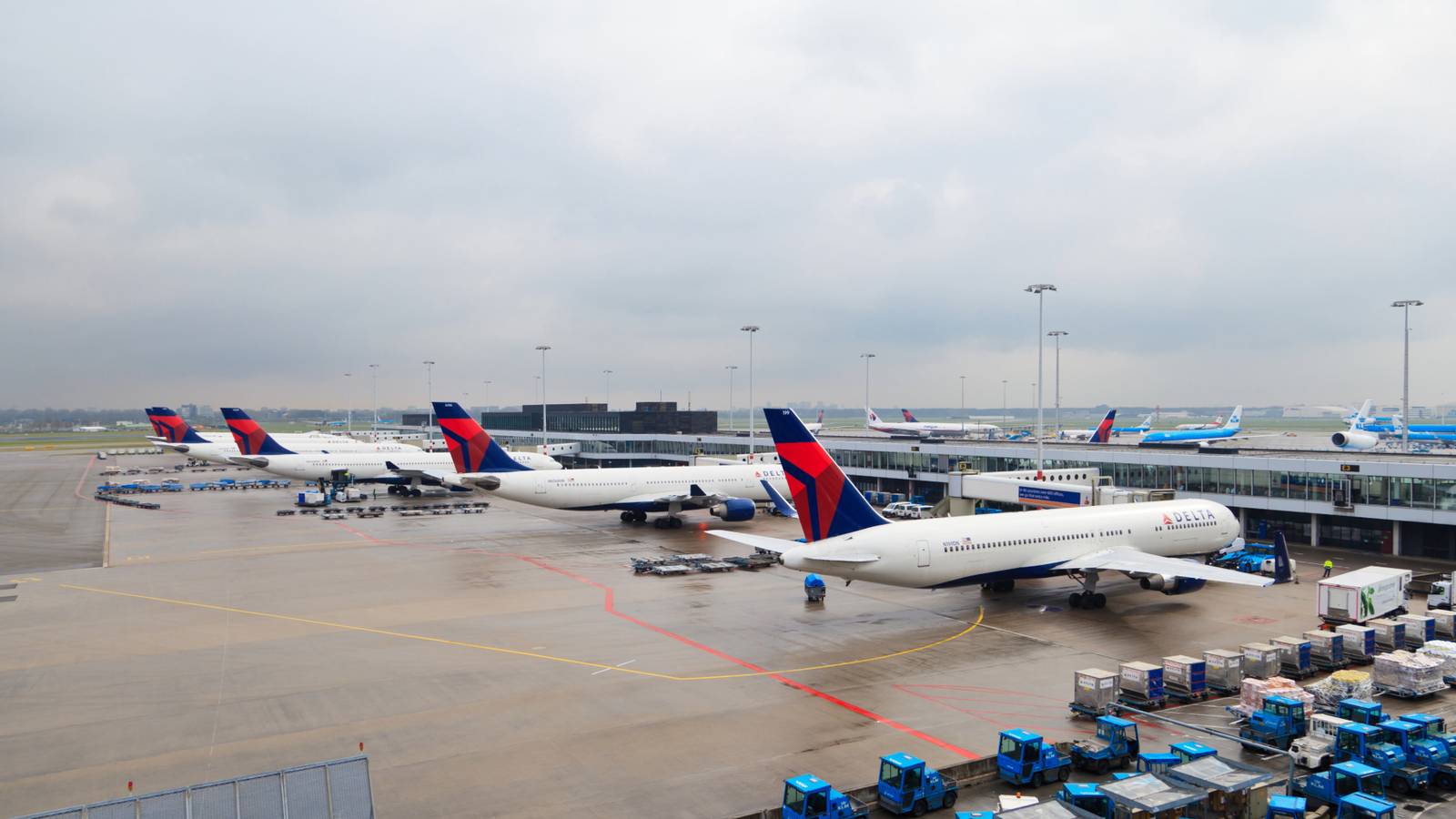 Dutch Flight Cap Sparks US Retaliation Threat