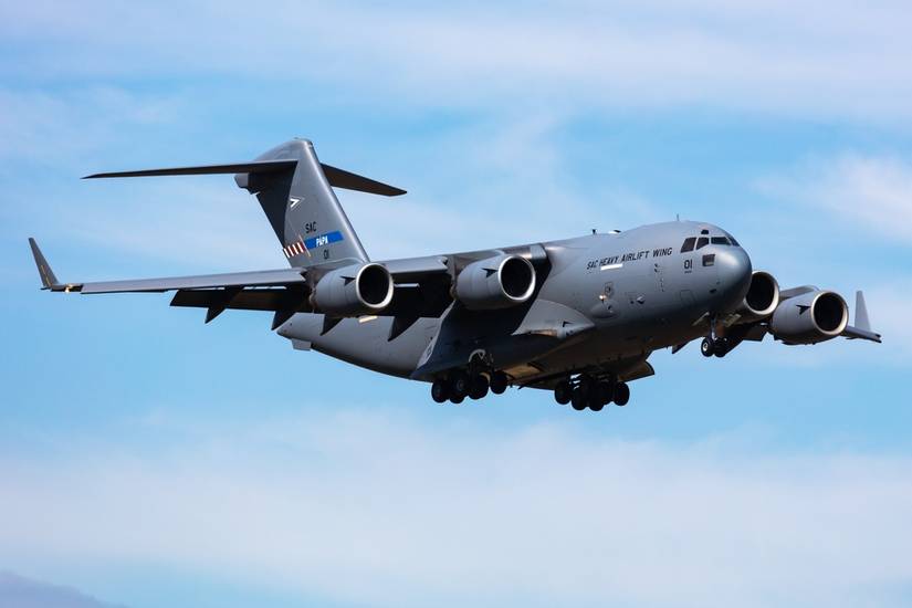 Boeing C-17 Globemaster III Military transport plane