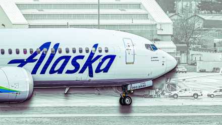 Alaska Airlines Boeing 737 Custom Thumbnail