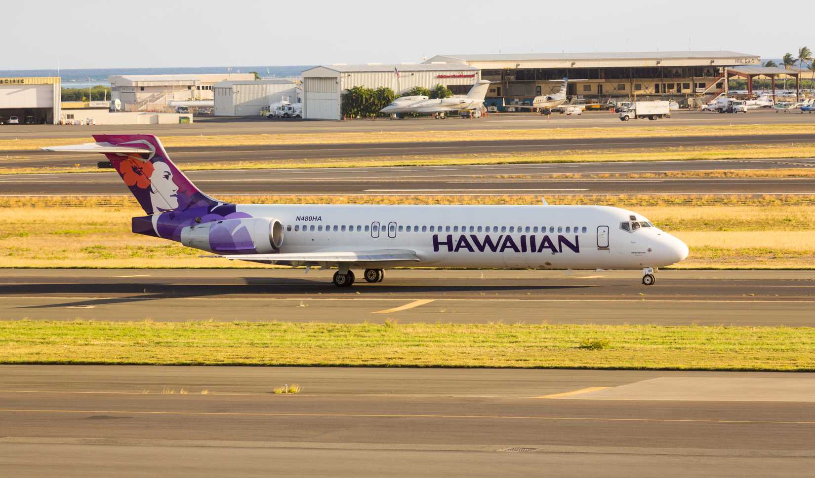 Hawaiian Airline Boeing 717 at Honolulu International Airport on 23 January 2013. Hawaiian Airlines is largest airline in Hawaii.