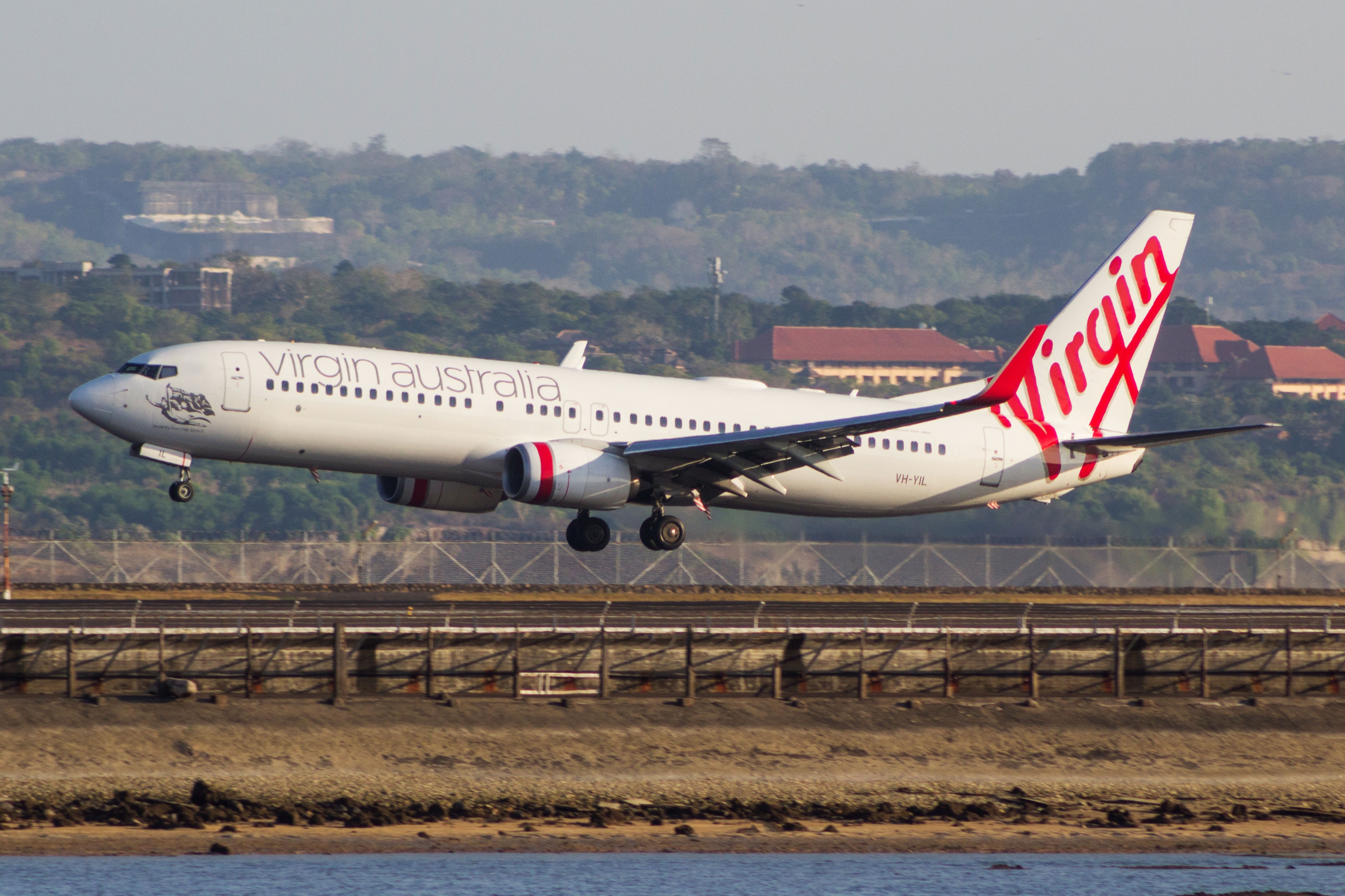 Virgin Australia 737 Landing In Bali