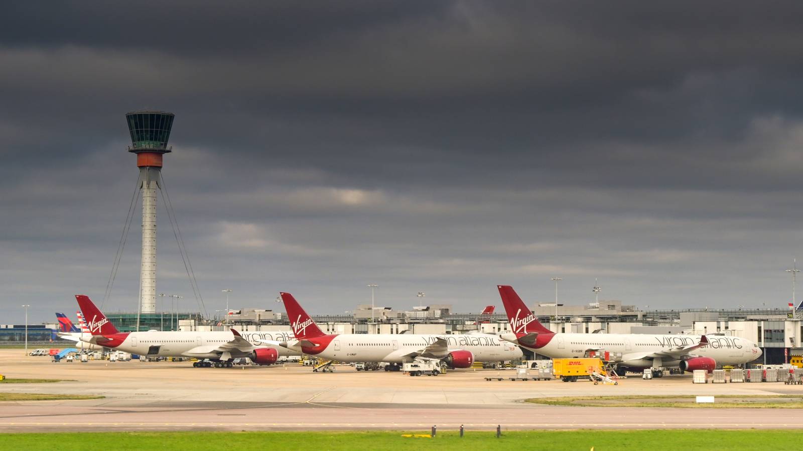 UK Airports Disrupted By Major Air Traffic Control Failure