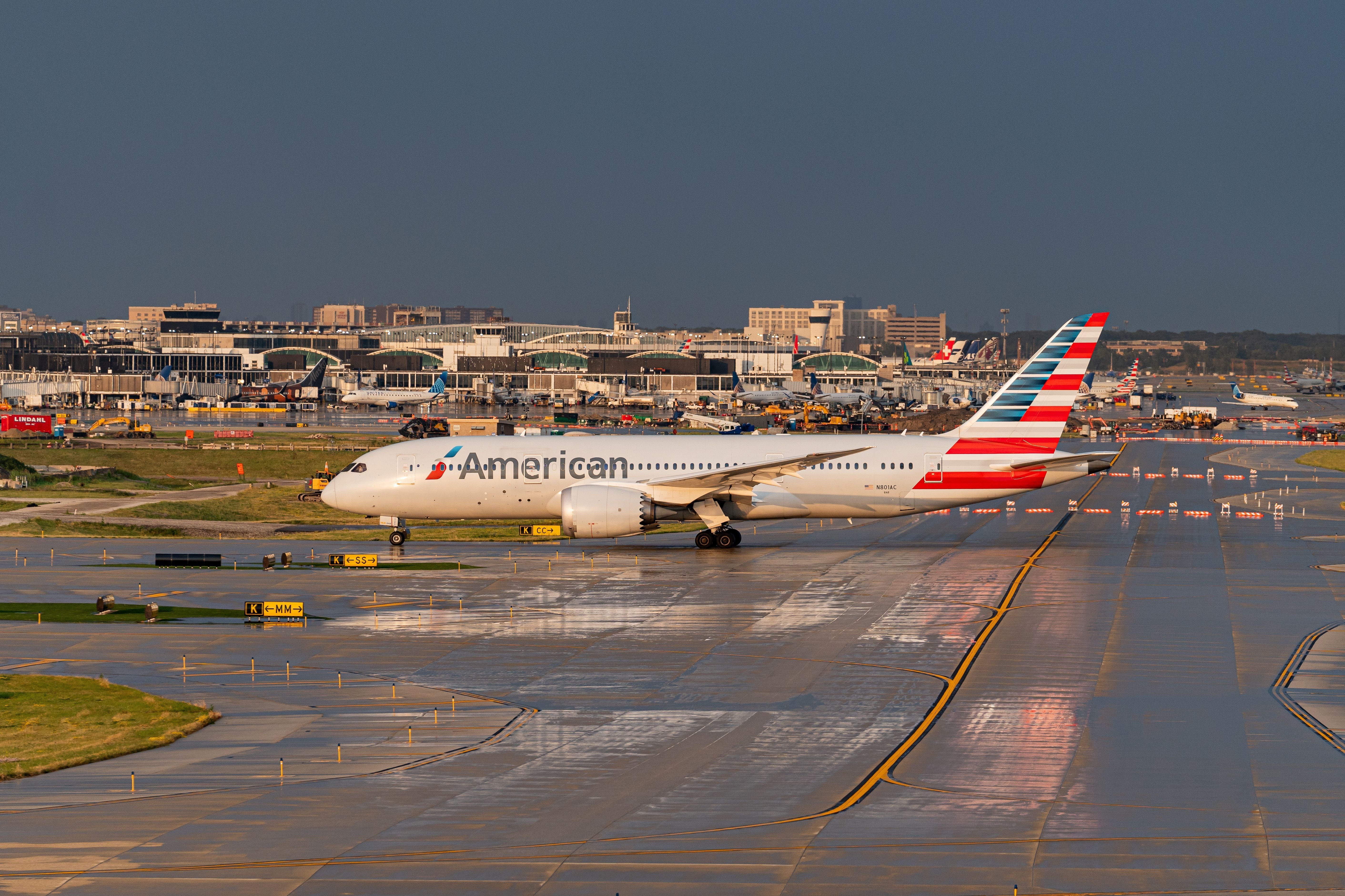 American Airlines Adds 2 New Daily Bus Routes To South Bend & Rockford From Chicago O'Hare