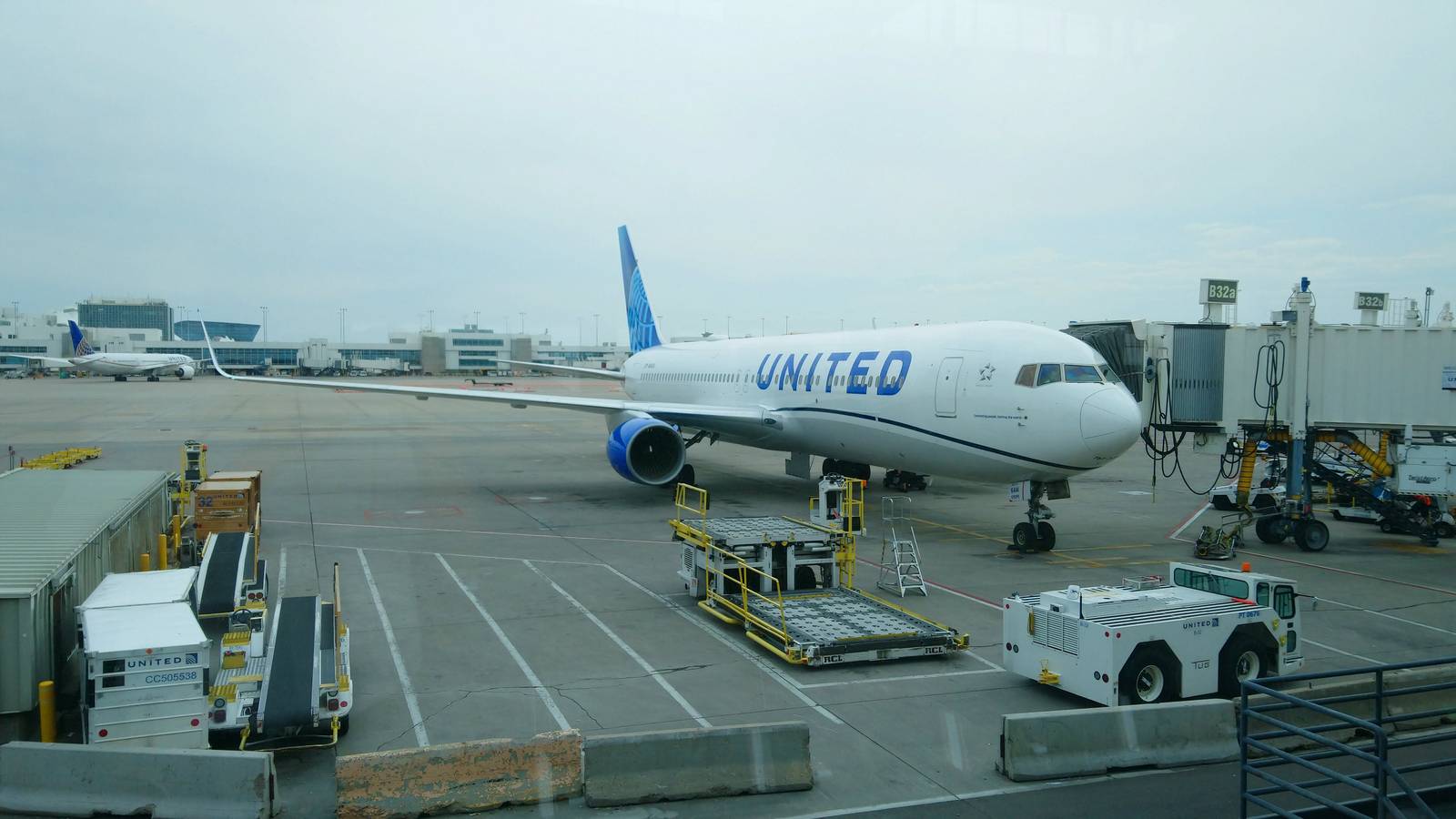 You've Heard Of Basic Economy, But Basic Business? It Could Be Coming To United