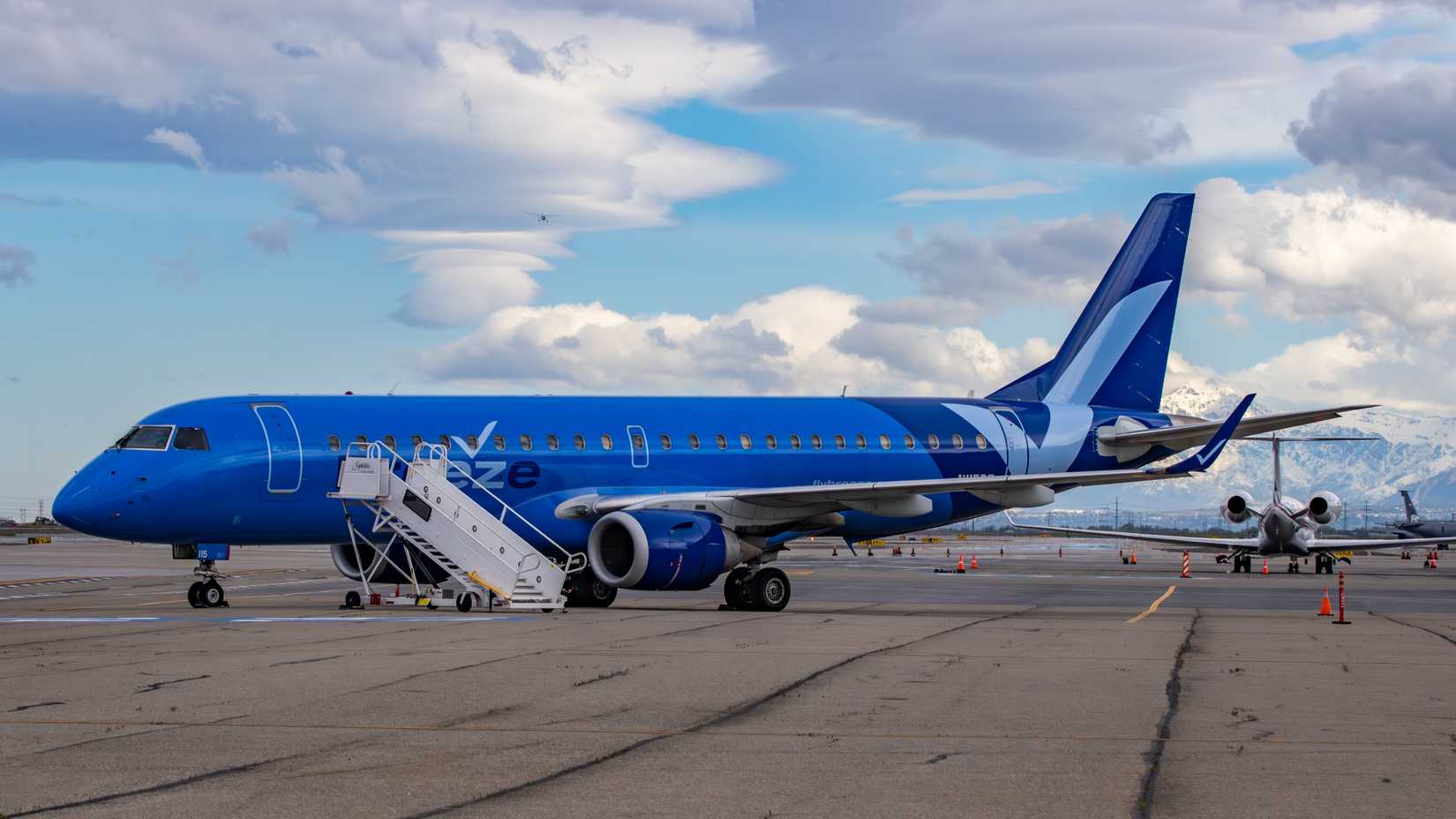 A Breeze Airways Embraer E190