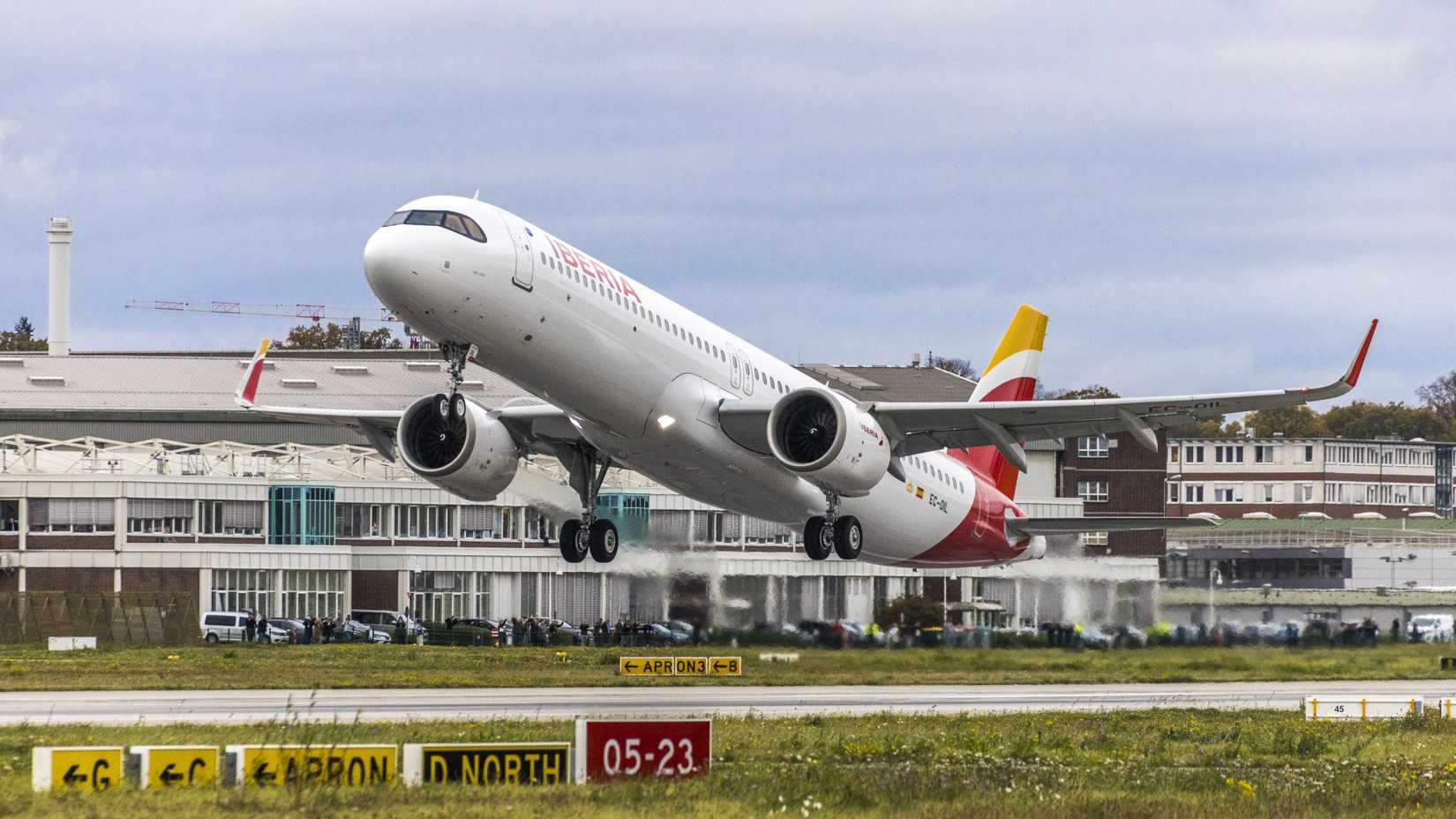 Iberia A321XLR Takeoff