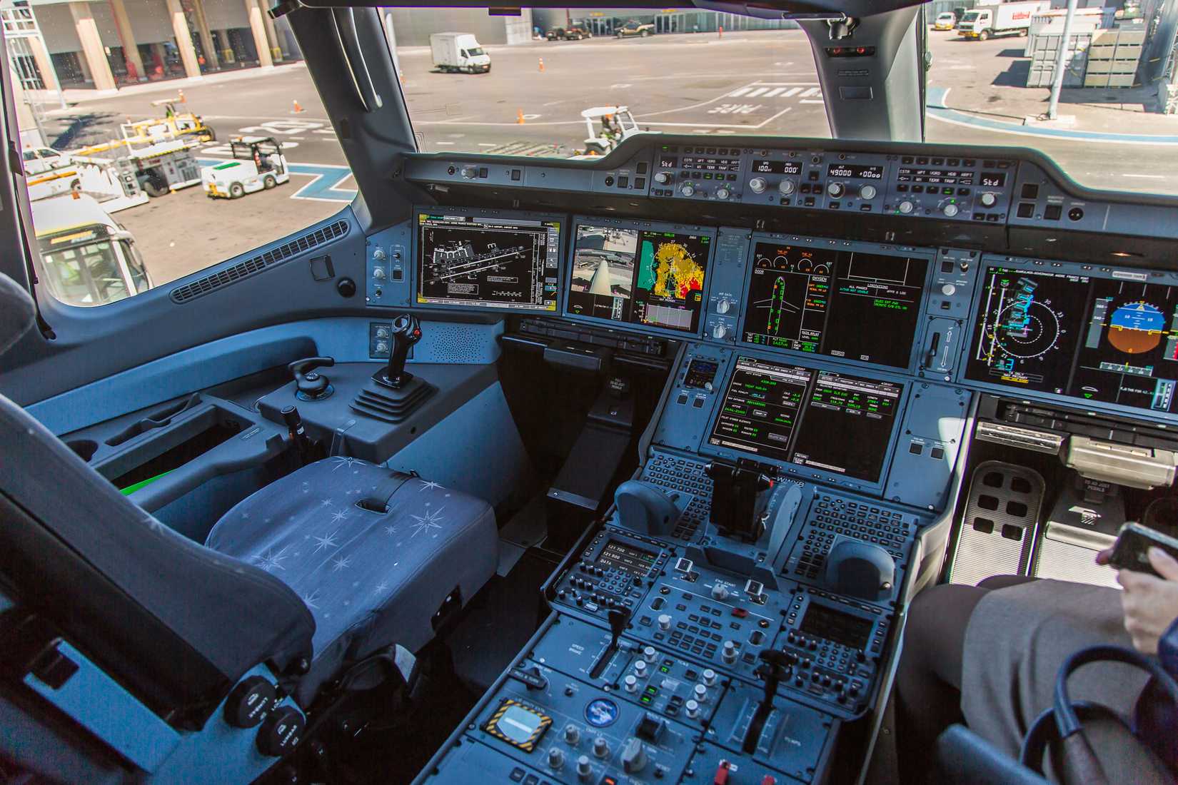 A350 cockpit