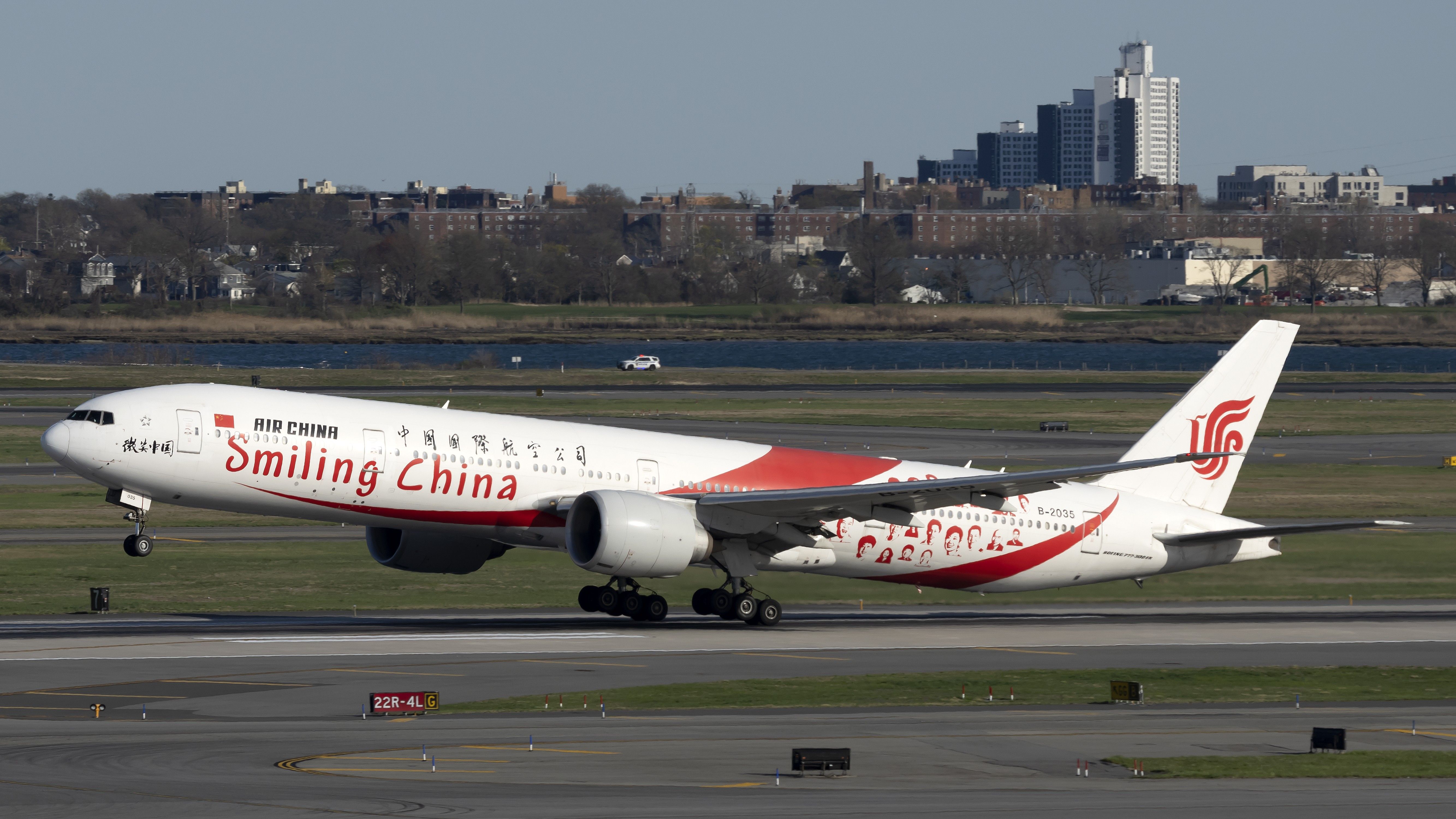 Air China Boeing 777 Diverts To Russia Due To Engine Issues