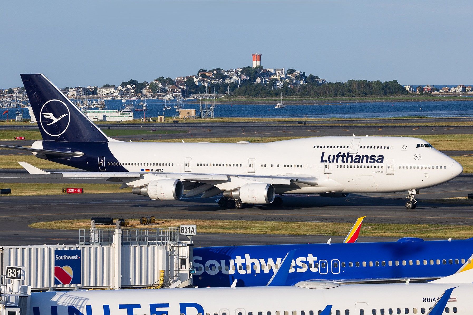 One Of The Last Queens: Inside Lufthansa's Massive Boeing 747-400