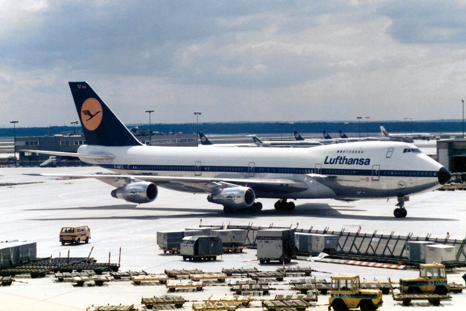 One Of The Last Queens: Inside Lufthansa's Massive Boeing
