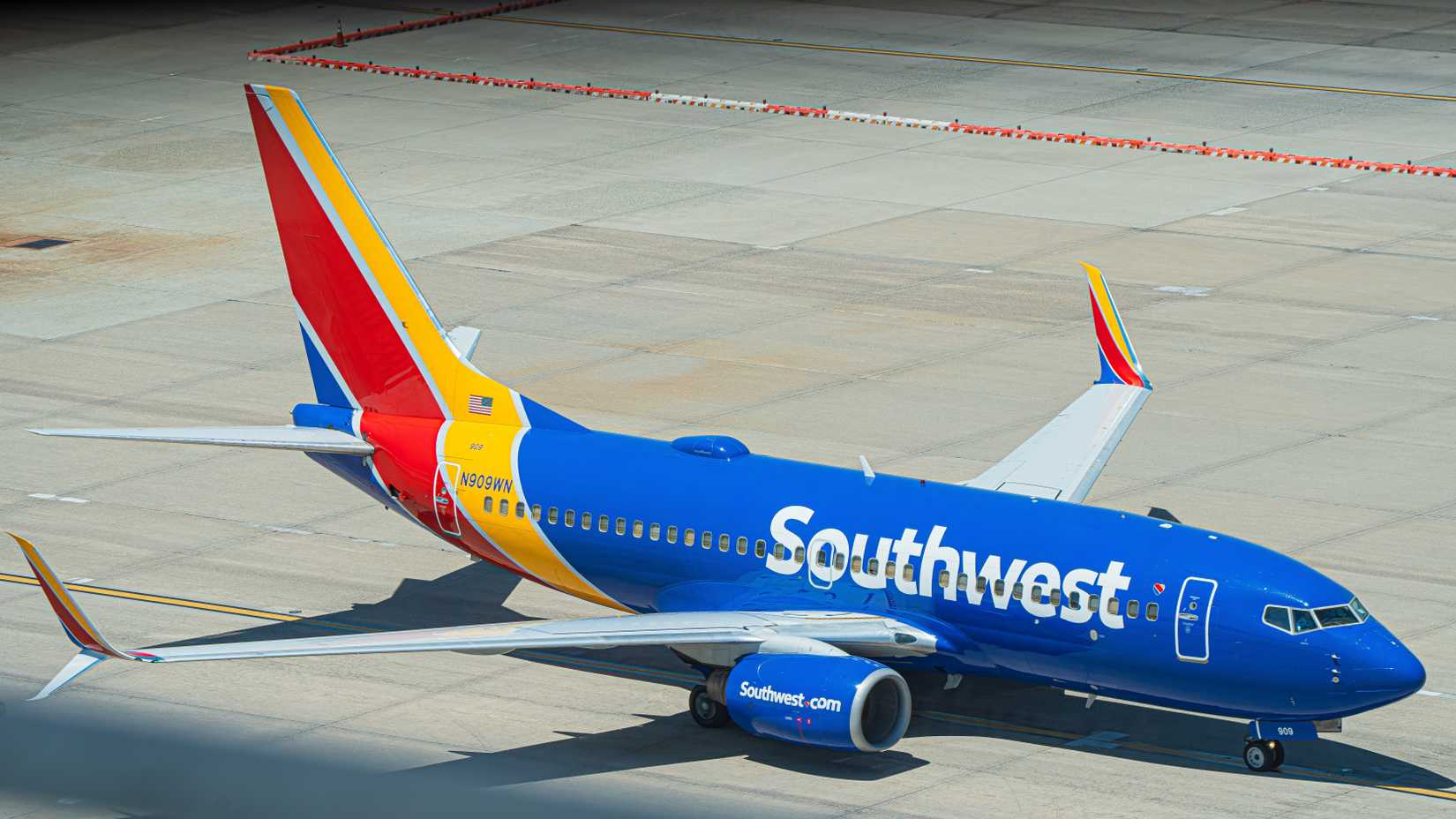 Southwest Airlines Boeing 737-700 