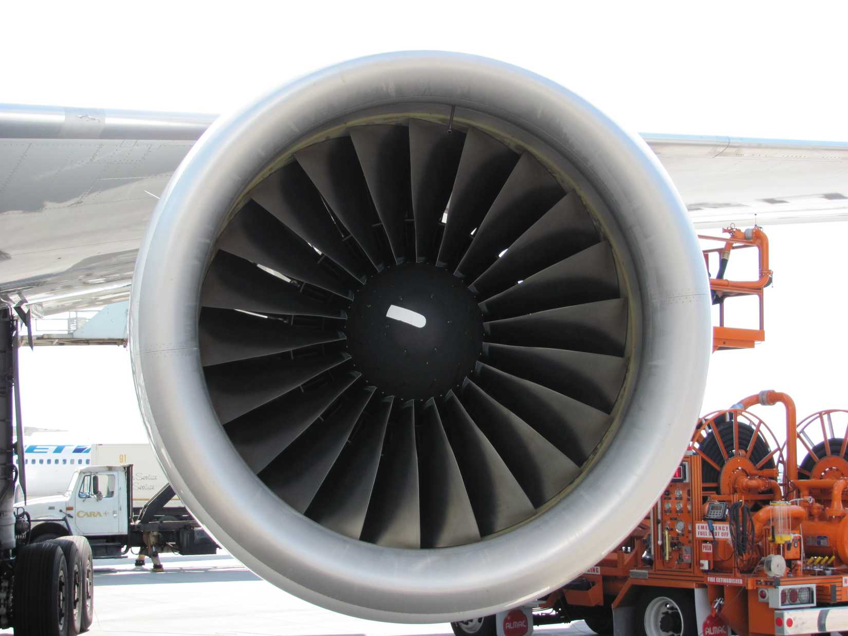 Why Does The Boeing 777-300 Have 2 Engine Types?