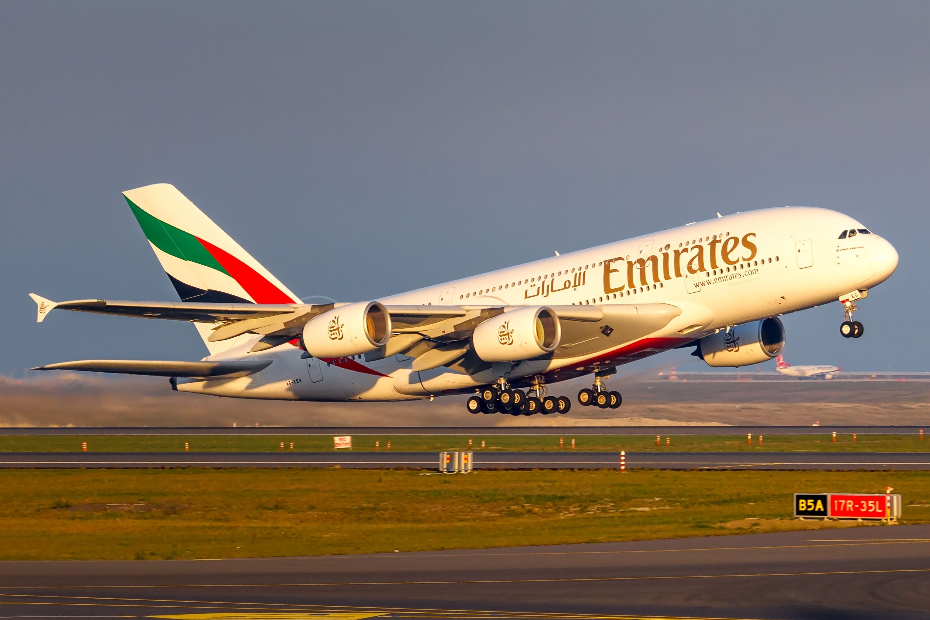 Emirates Bans Power Banks On Its Flights Over Safety Concerns
