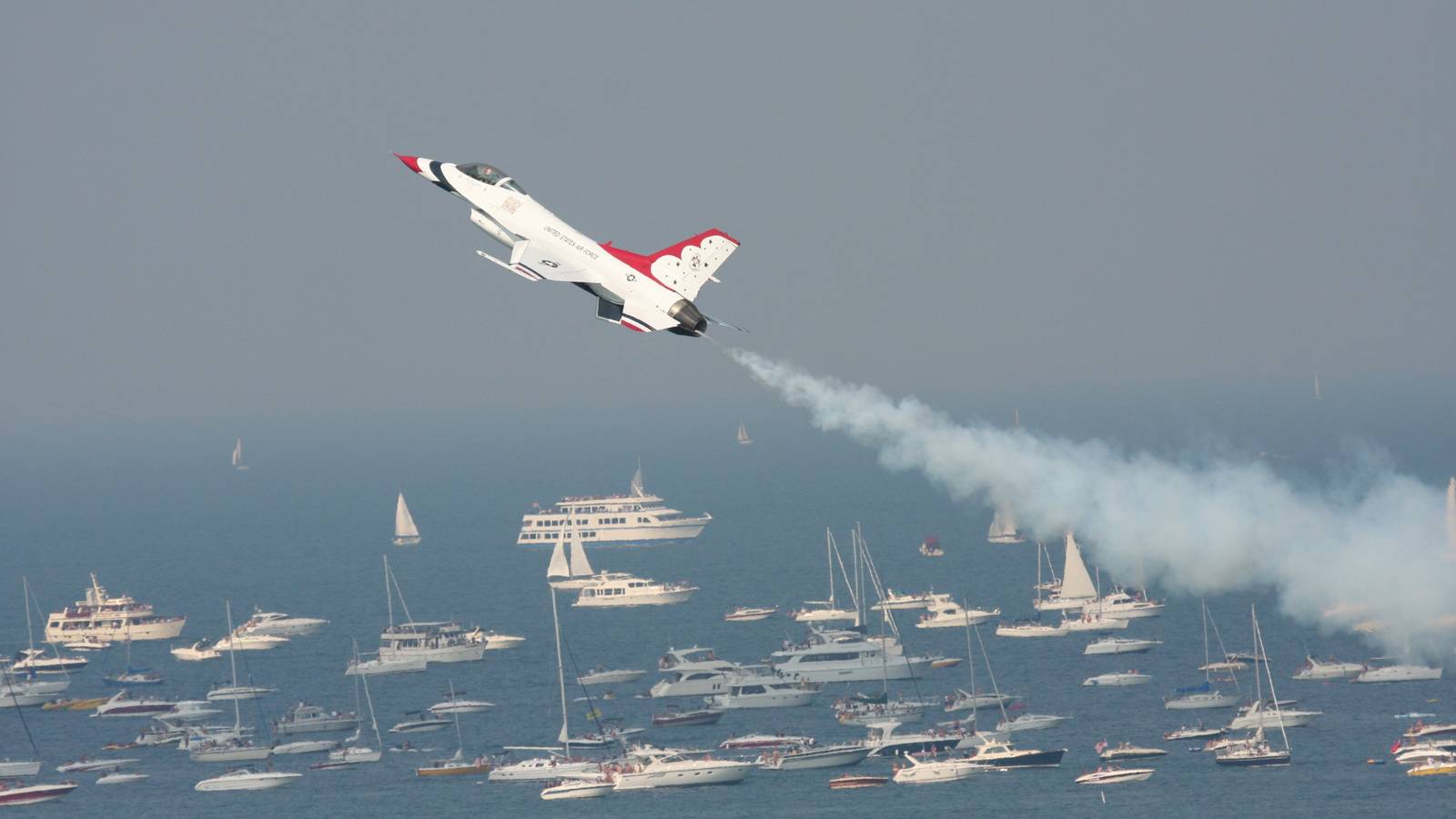 USAF Thunderbirds Cause Sonic Boom In Chicago, Damaging Buildings