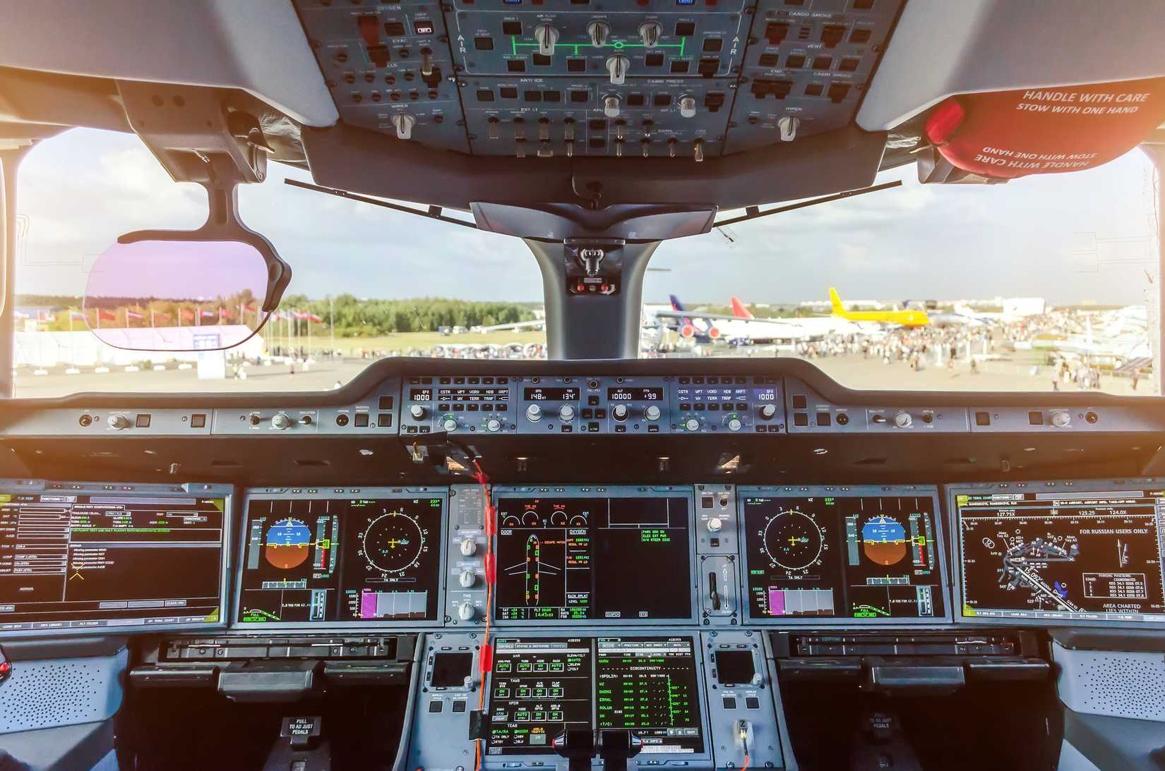 Why Did Airbus Build The A350 With Large Touchscreen Displays?