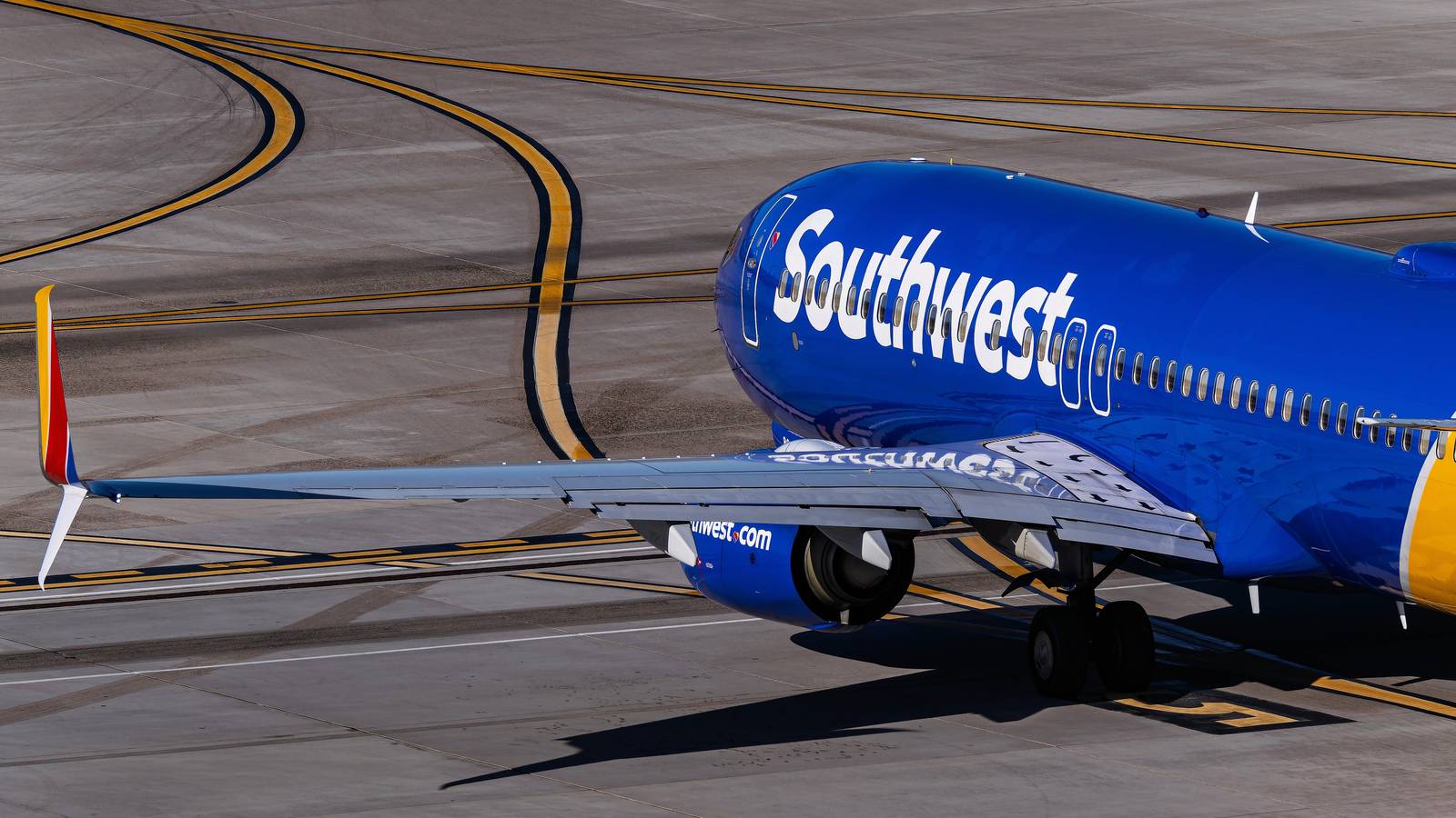 New Video Shows Arrest Of Southwest Airlines Pilot After Failed New Video Shows Arrest Of Southwest Airlines Pilot After Failed