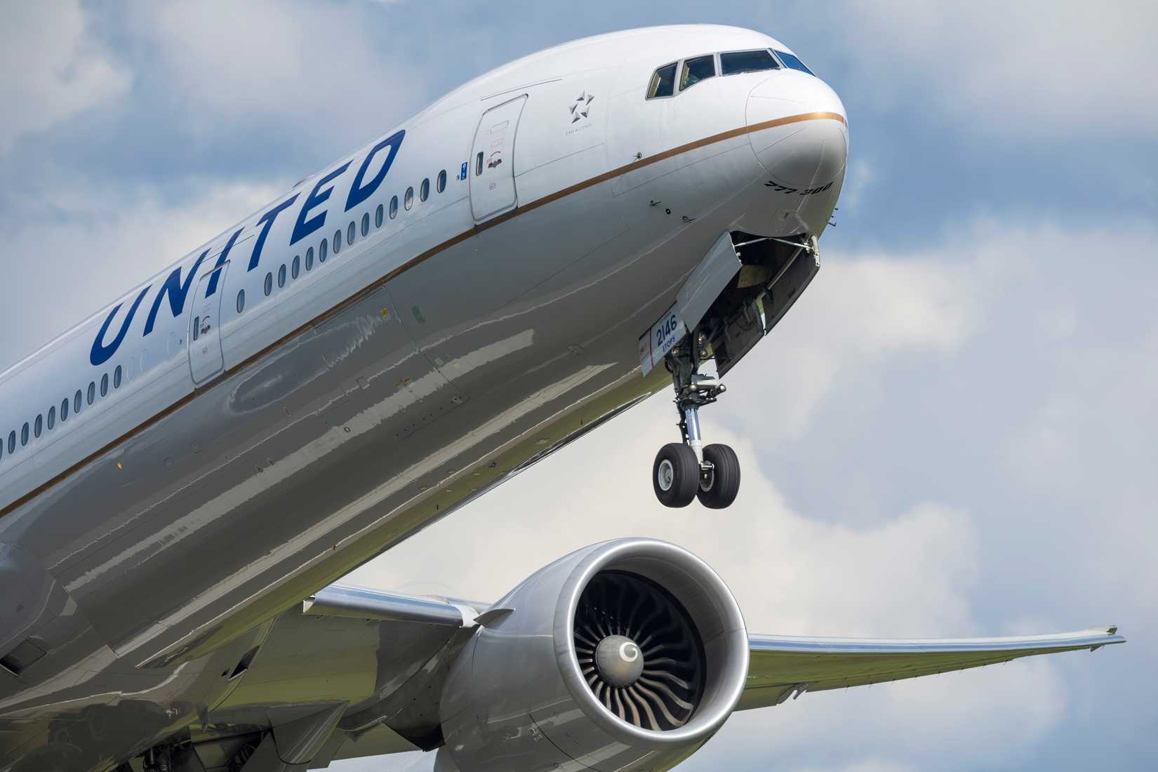 United Airlines Boeing 777-300ER
