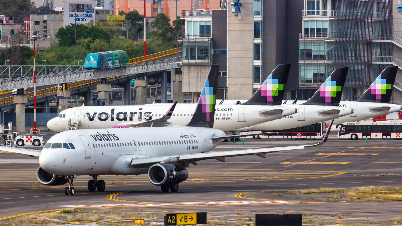 Volaris Deploys Replacement Airbus A320neo After Passenger Opens Door During Pushback In Phoenix