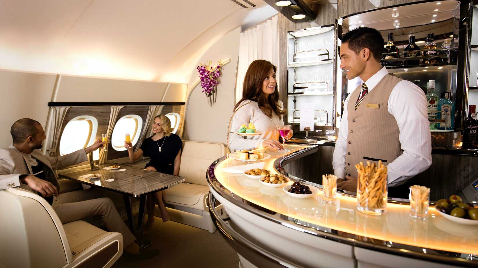 Emirates onboard lounge A380